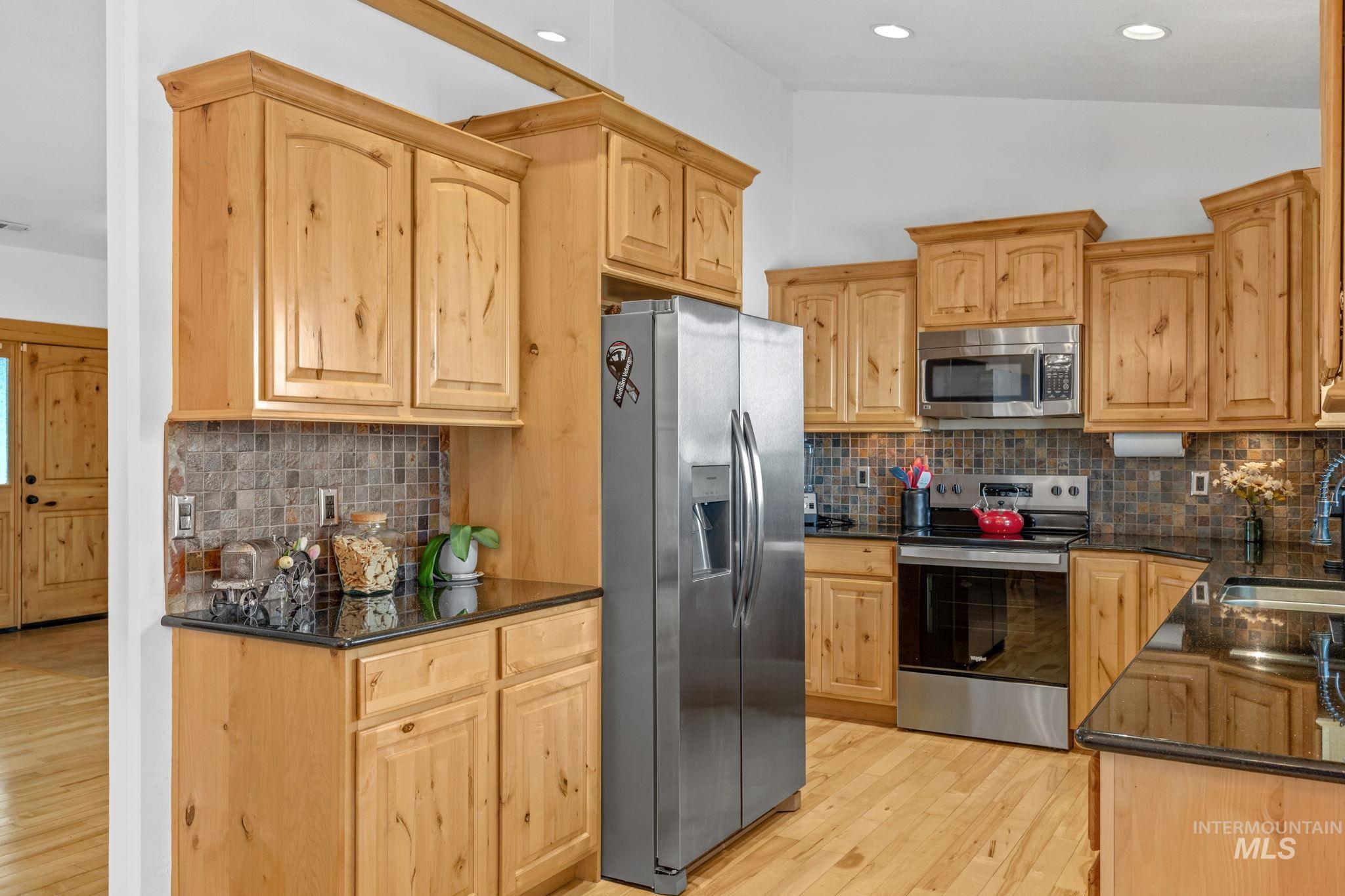 4010 Elmore Rd, Parma, Idaho 83660, 5 Bedrooms, 4 Bathrooms, Residential For Sale, Price $875,000, 98996866