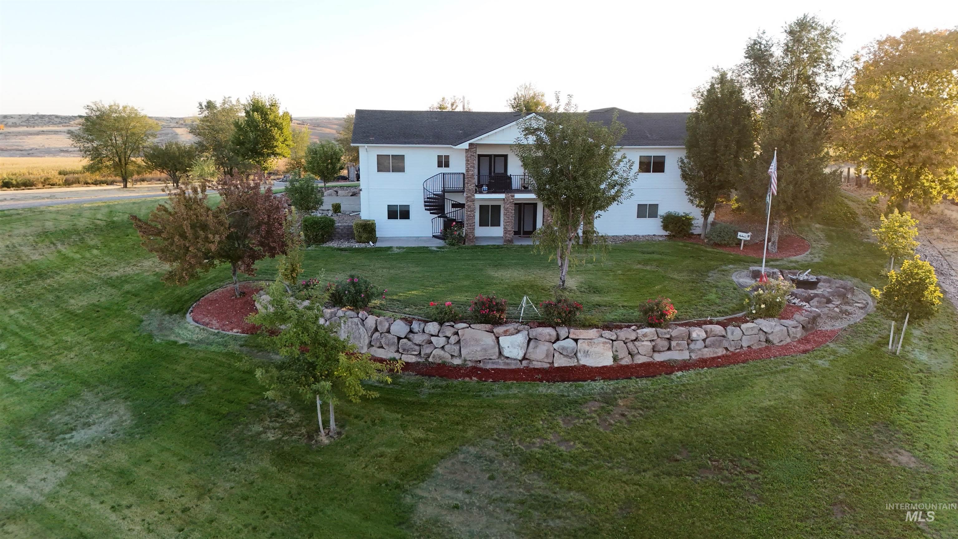 4010 Elmore Rd, Parma, Idaho 83660, 5 Bedrooms, 4 Bathrooms, Residential For Sale, Price $875,000,MLS 98996866