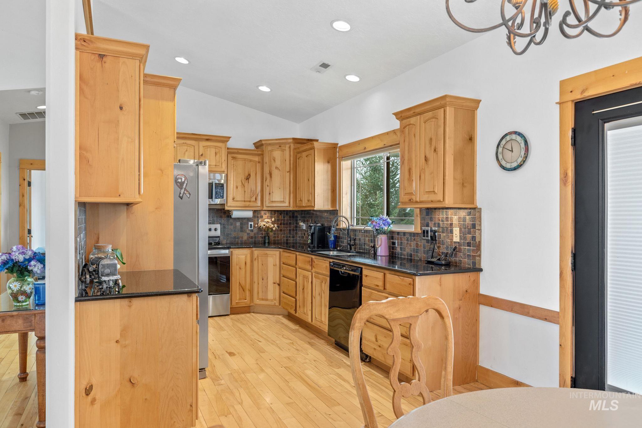 4010 Elmore Rd, Parma, Idaho 83660, 5 Bedrooms, 4 Bathrooms, Residential For Sale, Price $875,000, 98996866