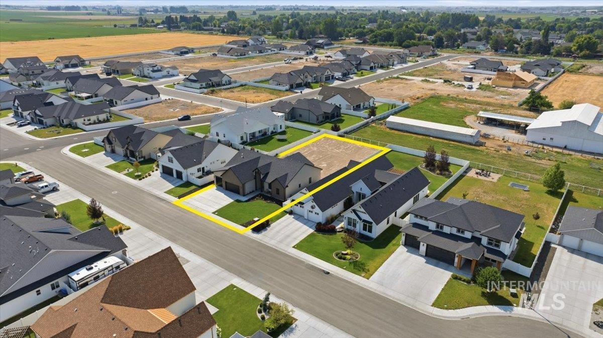 3068 Moonrise Road, Twin Falls, Idaho 83301, 4 Bedrooms, 3 Bathrooms, Residential For Sale, Price $689,999, 98996868