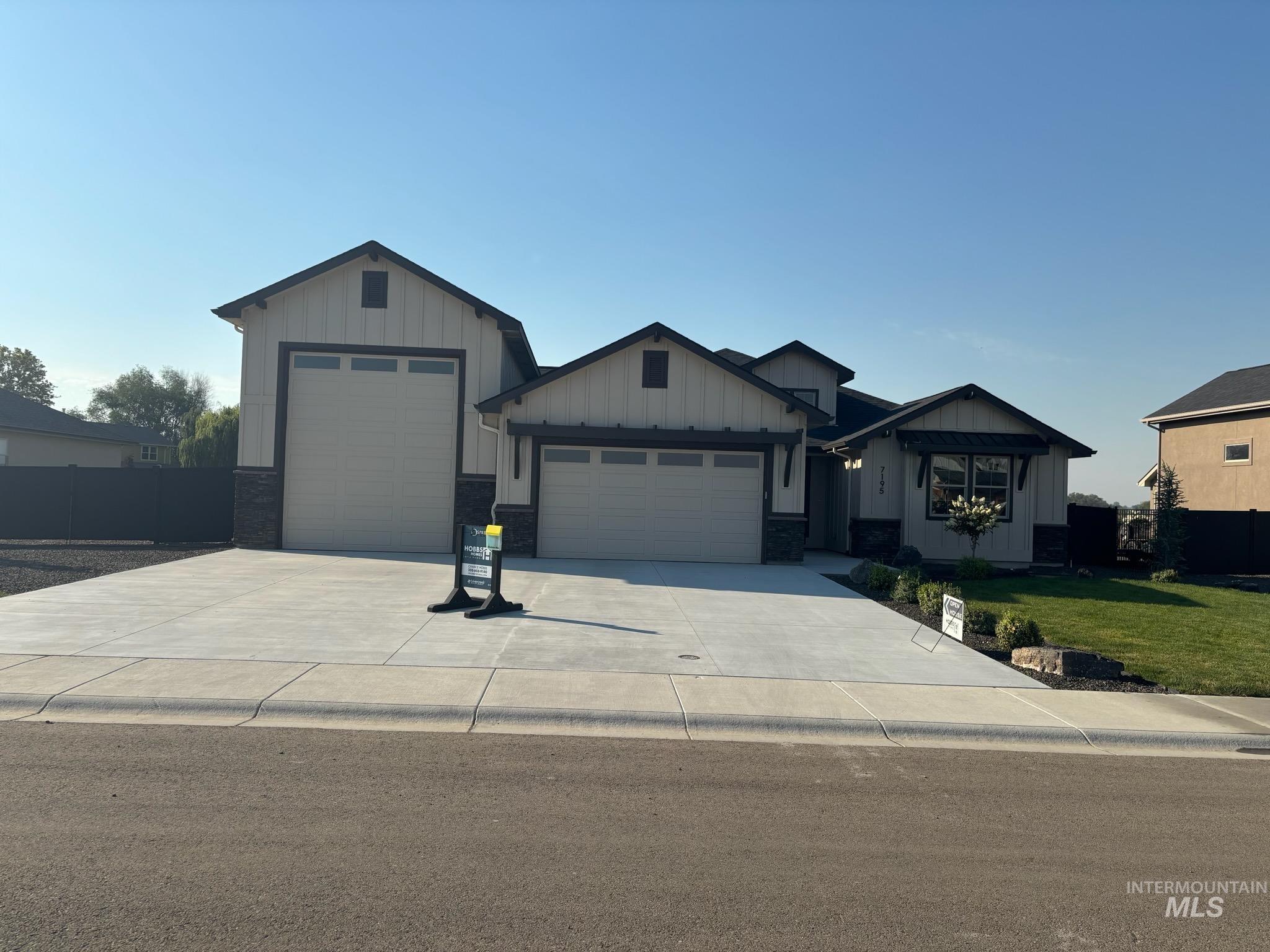7195 E Merlin Hawk Ct, Nampa, Idaho 83686, 3 Bedrooms, 2.5 Bathrooms, Residential For Sale, Price $864,900,MLS 98996869