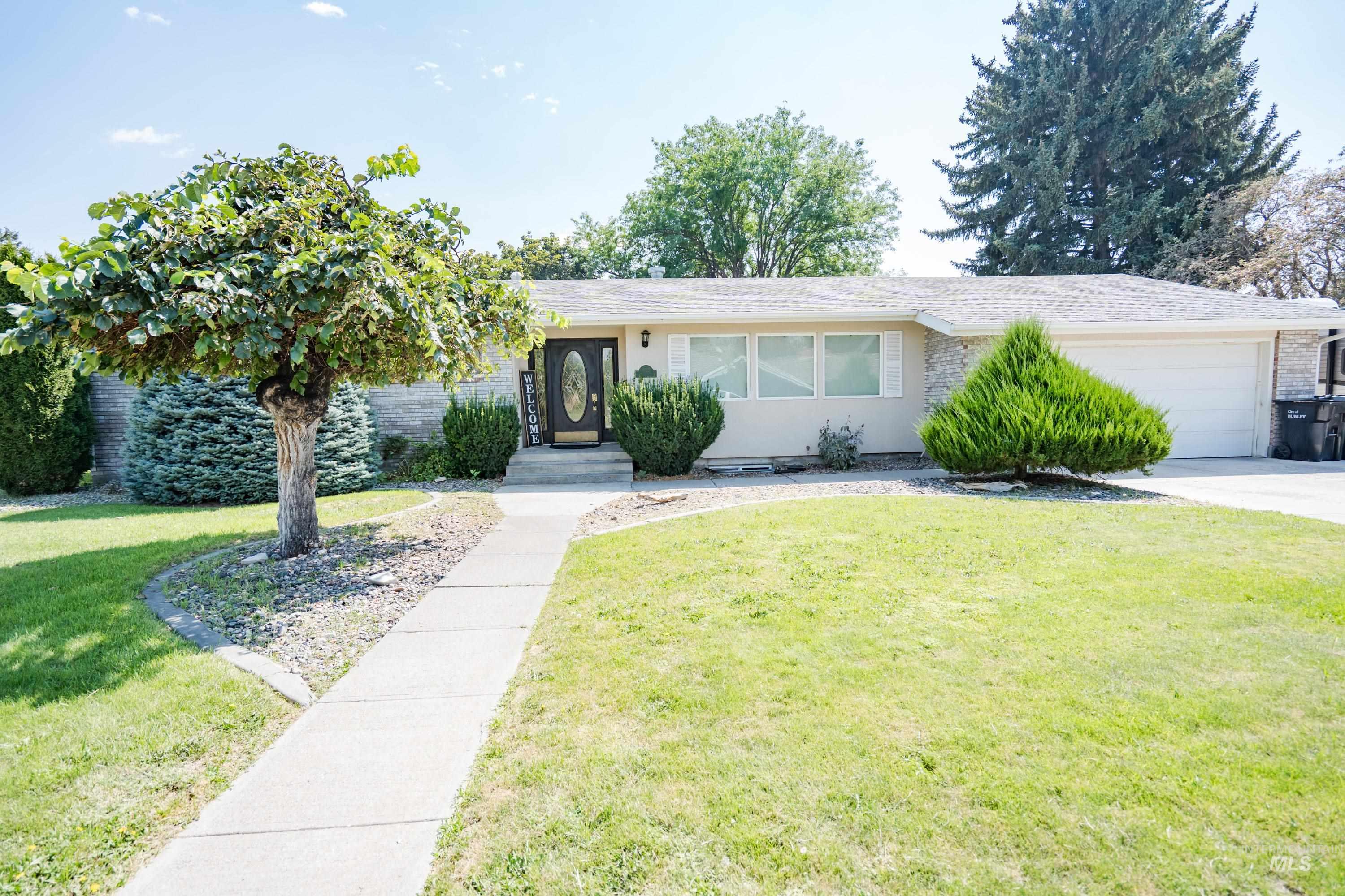 635 Birch Dr, Burley, Idaho 83318, 6 Bedrooms, 3 Bathrooms, Residential For Sale, Price $490,000,MLS 98996870