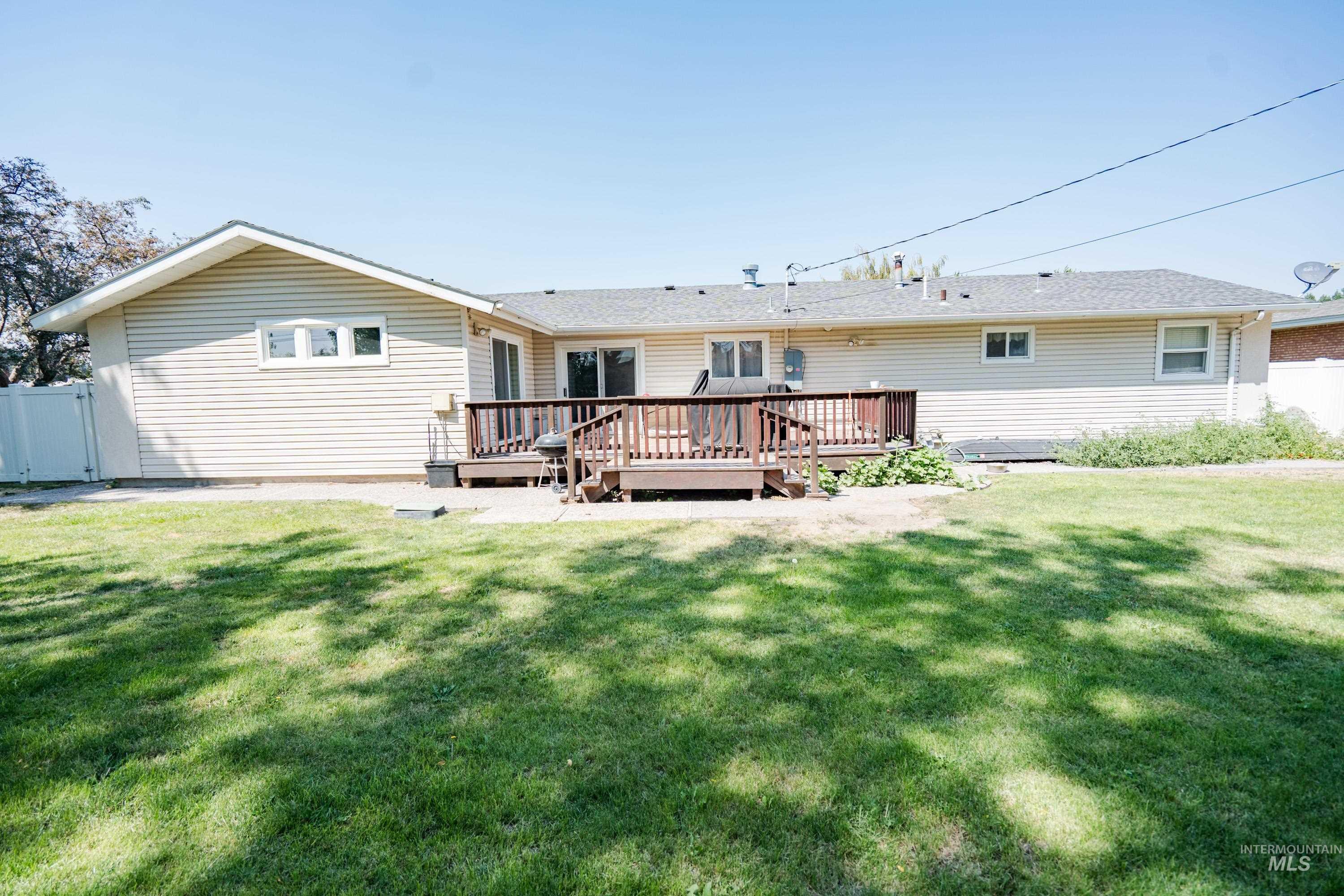 635 Birch Dr, Burley, Idaho 83318, 6 Bedrooms, 3 Bathrooms, Residential For Sale, Price $490,000,MLS 98996870