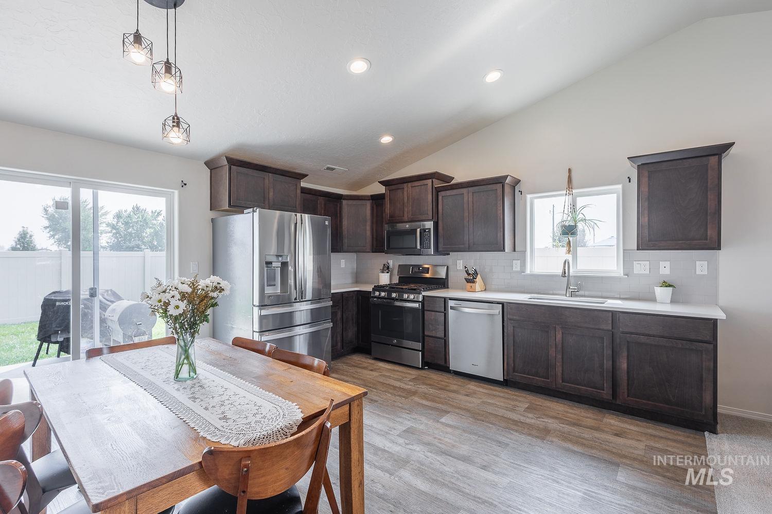 510 Bolson Pl, Caldwell, Idaho 83605, 3 Bedrooms, 2 Bathrooms, Residential For Sale, Price $369,900,MLS 98996871