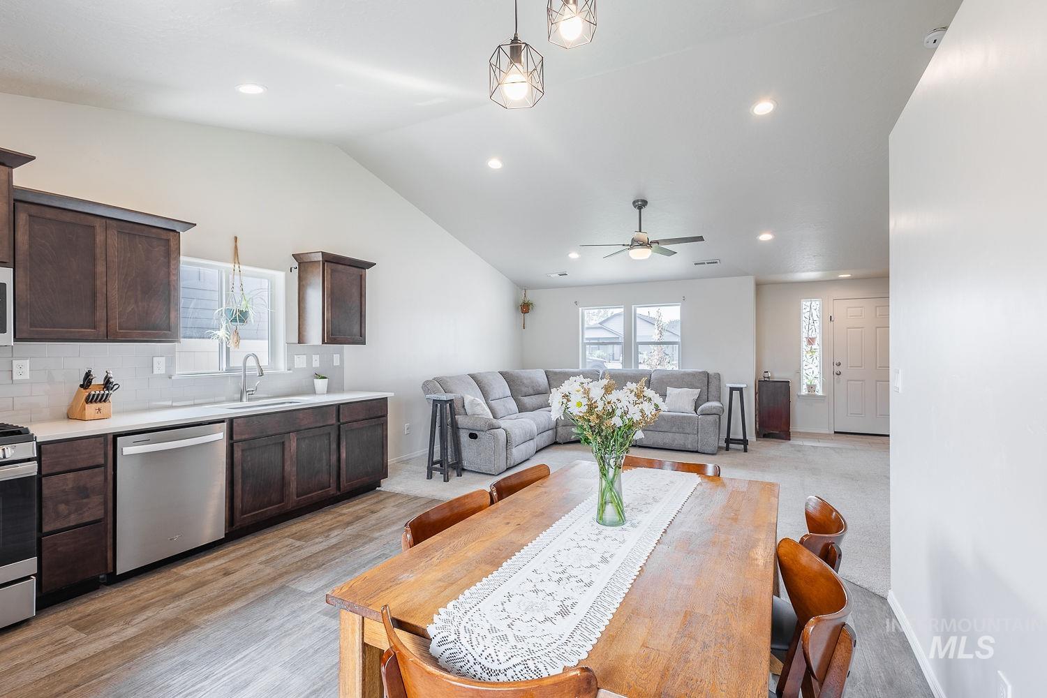 510 Bolson Pl, Caldwell, Idaho 83605, 3 Bedrooms, 2 Bathrooms, Residential For Sale, Price $369,900,MLS 98996871