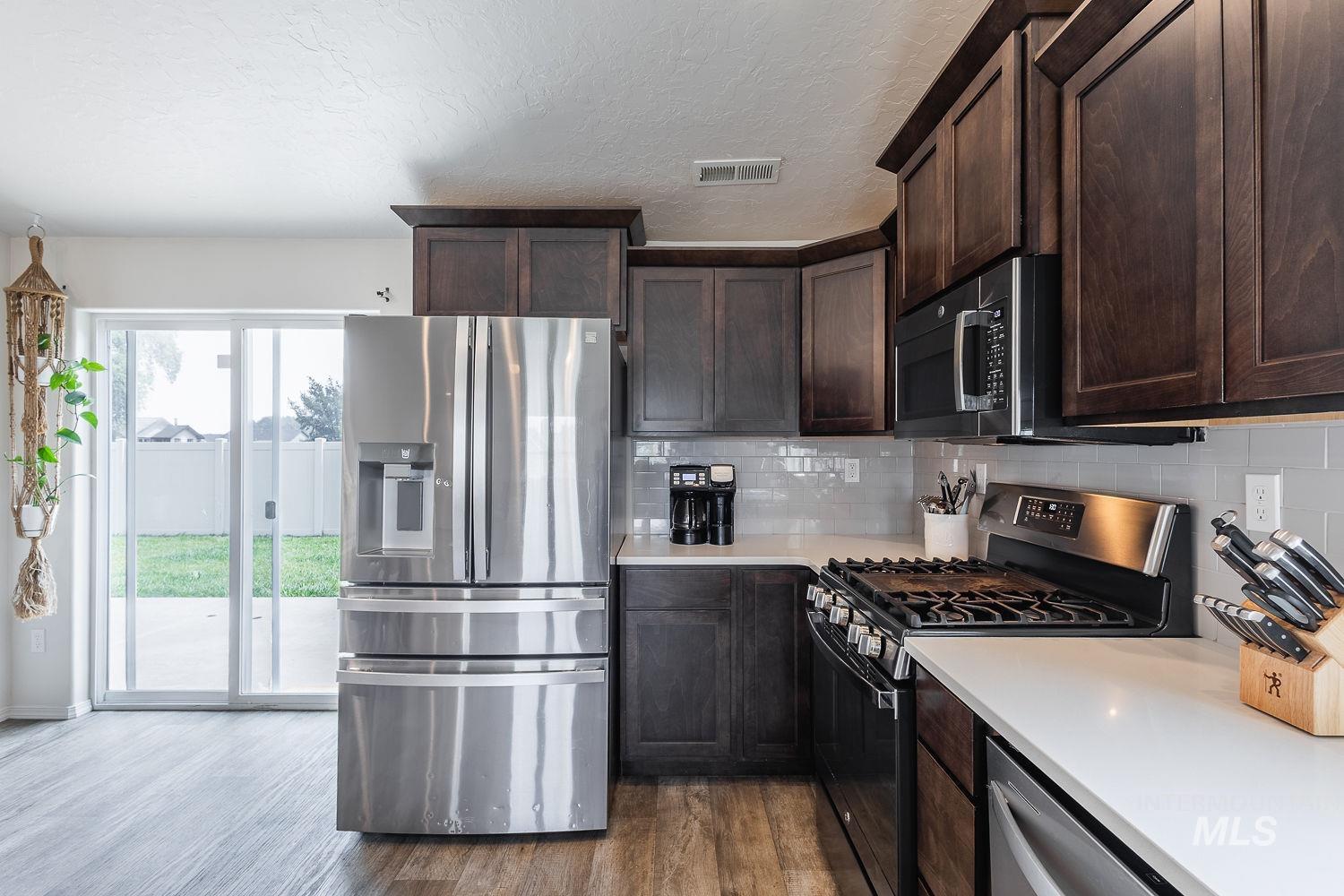 510 Bolson Pl, Caldwell, Idaho 83605, 3 Bedrooms, 2 Bathrooms, Residential For Sale, Price $369,900,MLS 98996871