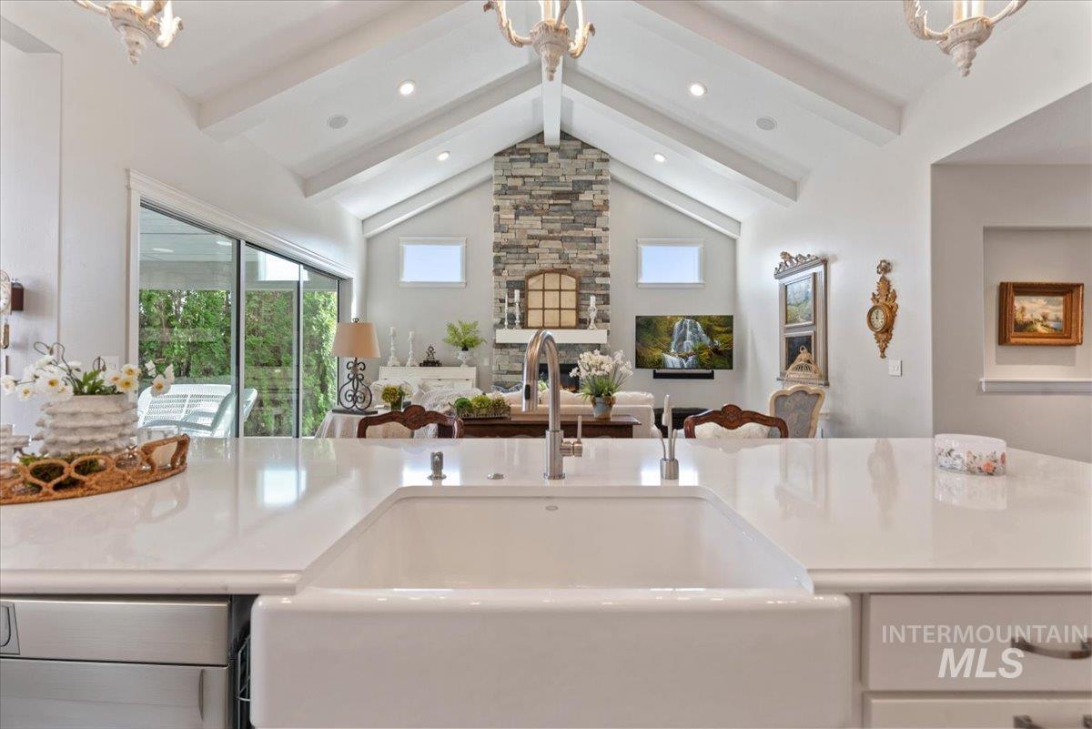 4074 W Bavaria St., Eagle, Idaho 83616, 3 Bedrooms, 2.5 Bathrooms, Residential For Sale, Price $899,900, 98996872