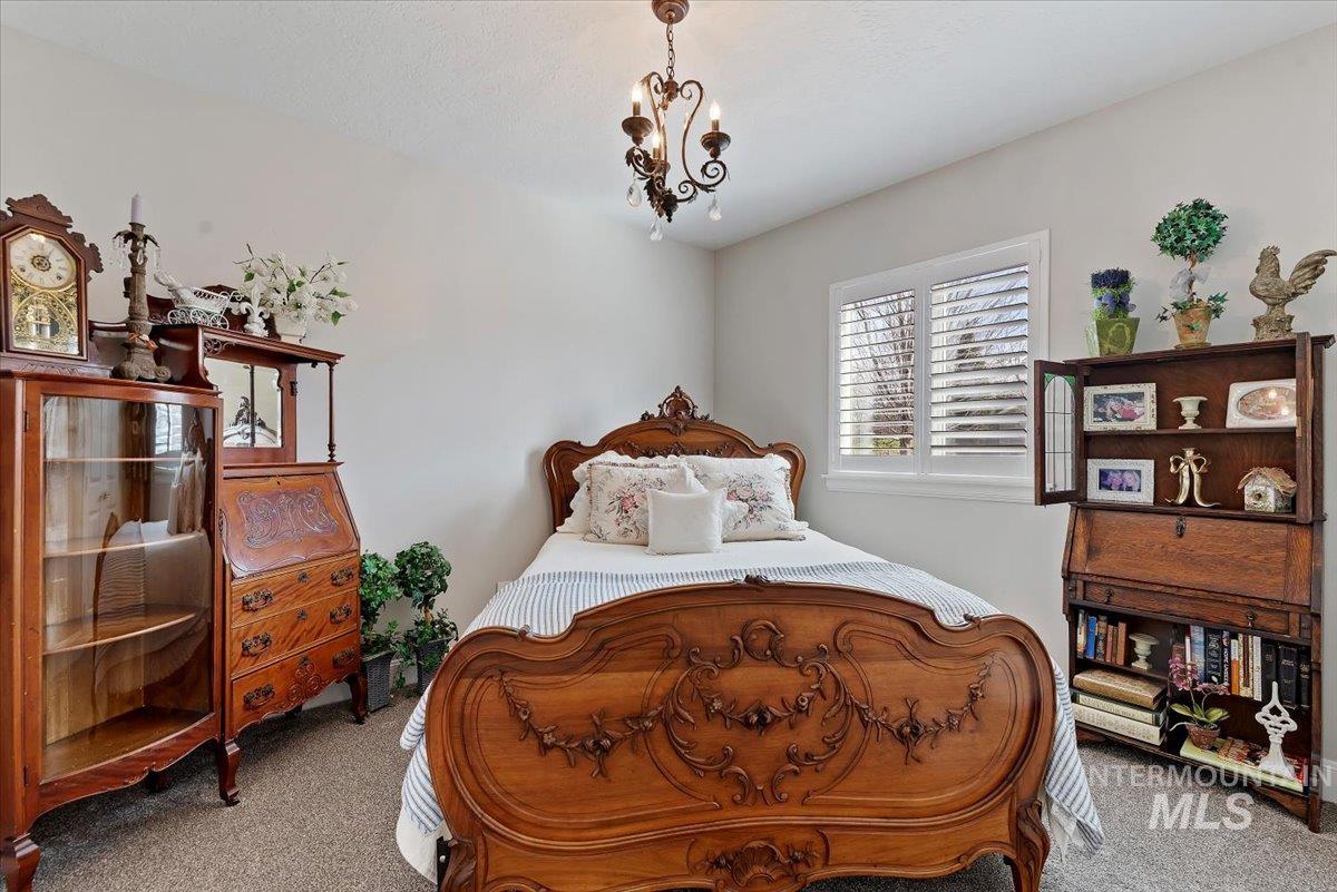 4074 W Bavaria St., Eagle, Idaho 83616, 3 Bedrooms, 2.5 Bathrooms, Residential For Sale, Price $899,900, 98996872