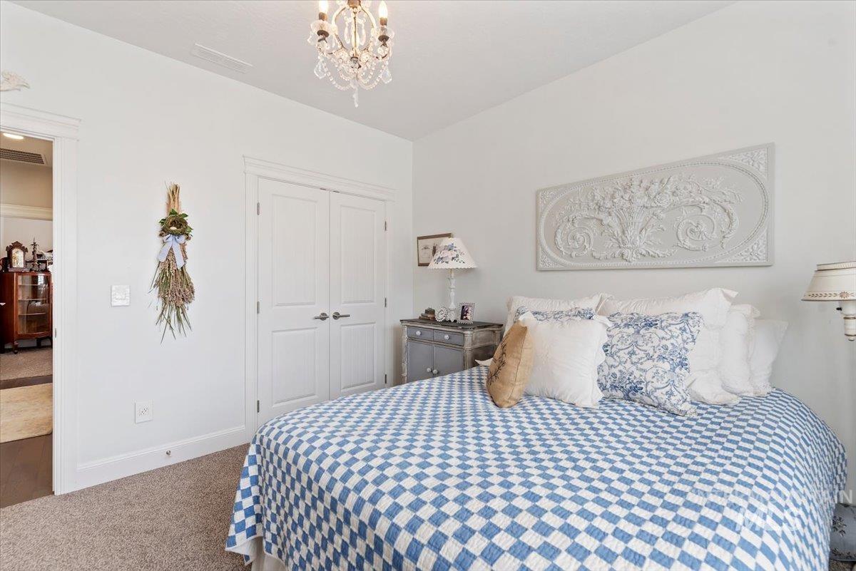 4074 W Bavaria St., Eagle, Idaho 83616, 3 Bedrooms, 2.5 Bathrooms, Residential For Sale, Price $899,900, 98996872