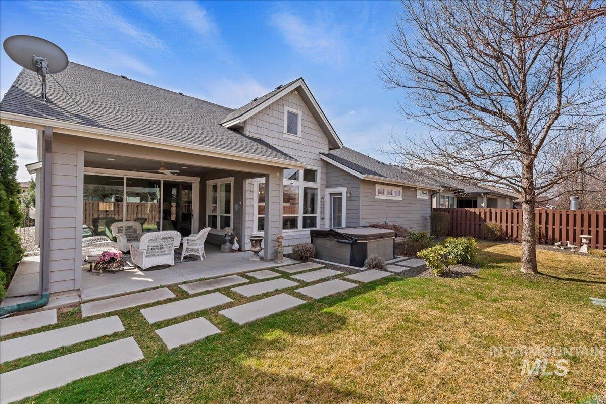 4074 W Bavaria St., Eagle, Idaho 83616, 3 Bedrooms, 2.5 Bathrooms, Residential For Sale, Price $899,900, 98996872