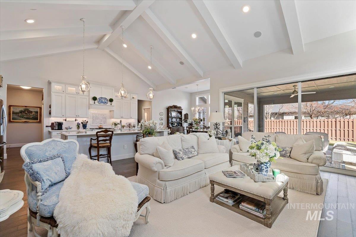 4074 W Bavaria St., Eagle, Idaho 83616, 3 Bedrooms, 2.5 Bathrooms, Residential For Sale, Price $899,900, 98996872
