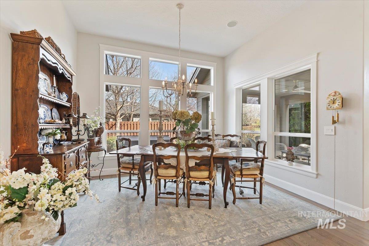 4074 W Bavaria St., Eagle, Idaho 83616, 3 Bedrooms, 2.5 Bathrooms, Residential For Sale, Price $899,900, 98996872