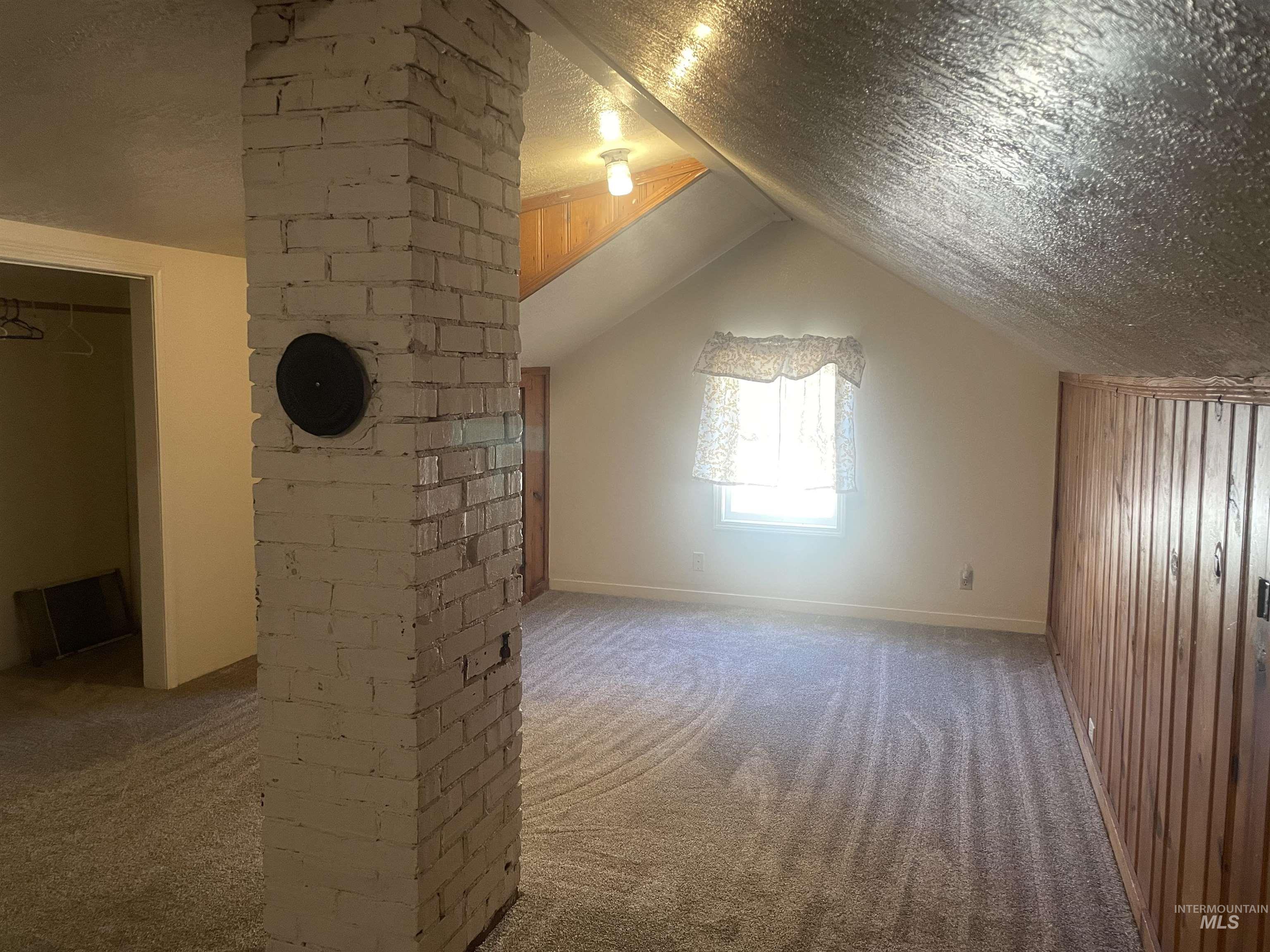 2009 E Linden Street, Caldwell, Idaho 83605, 3 Bedrooms, 1 Bathroom, Residential Income For Sale, Price $434,900,MLS 98996874