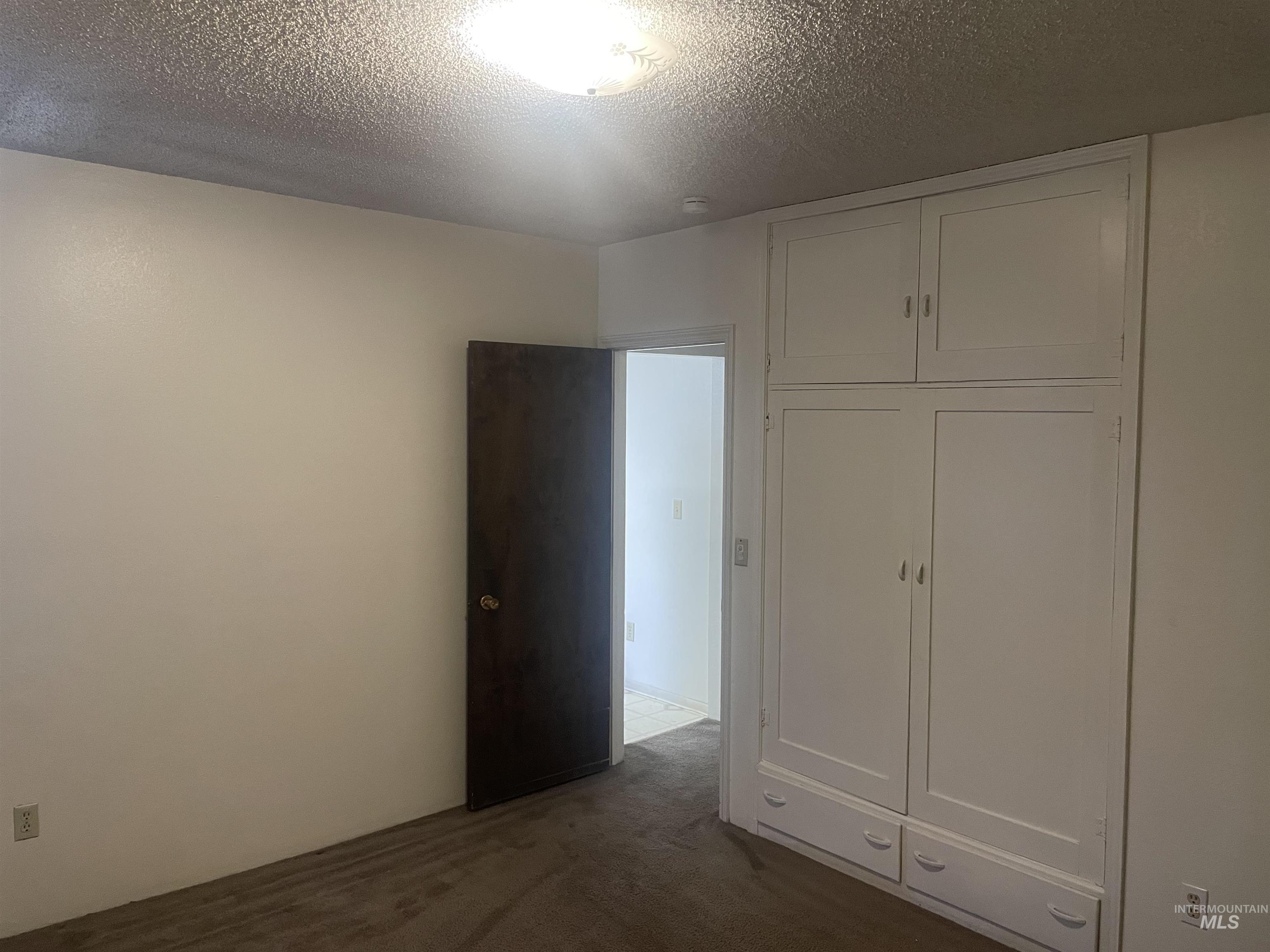 2009 E Linden Street, Caldwell, Idaho 83605, 3 Bedrooms, 1 Bathroom, Residential Income For Sale, Price $434,900,MLS 98996874