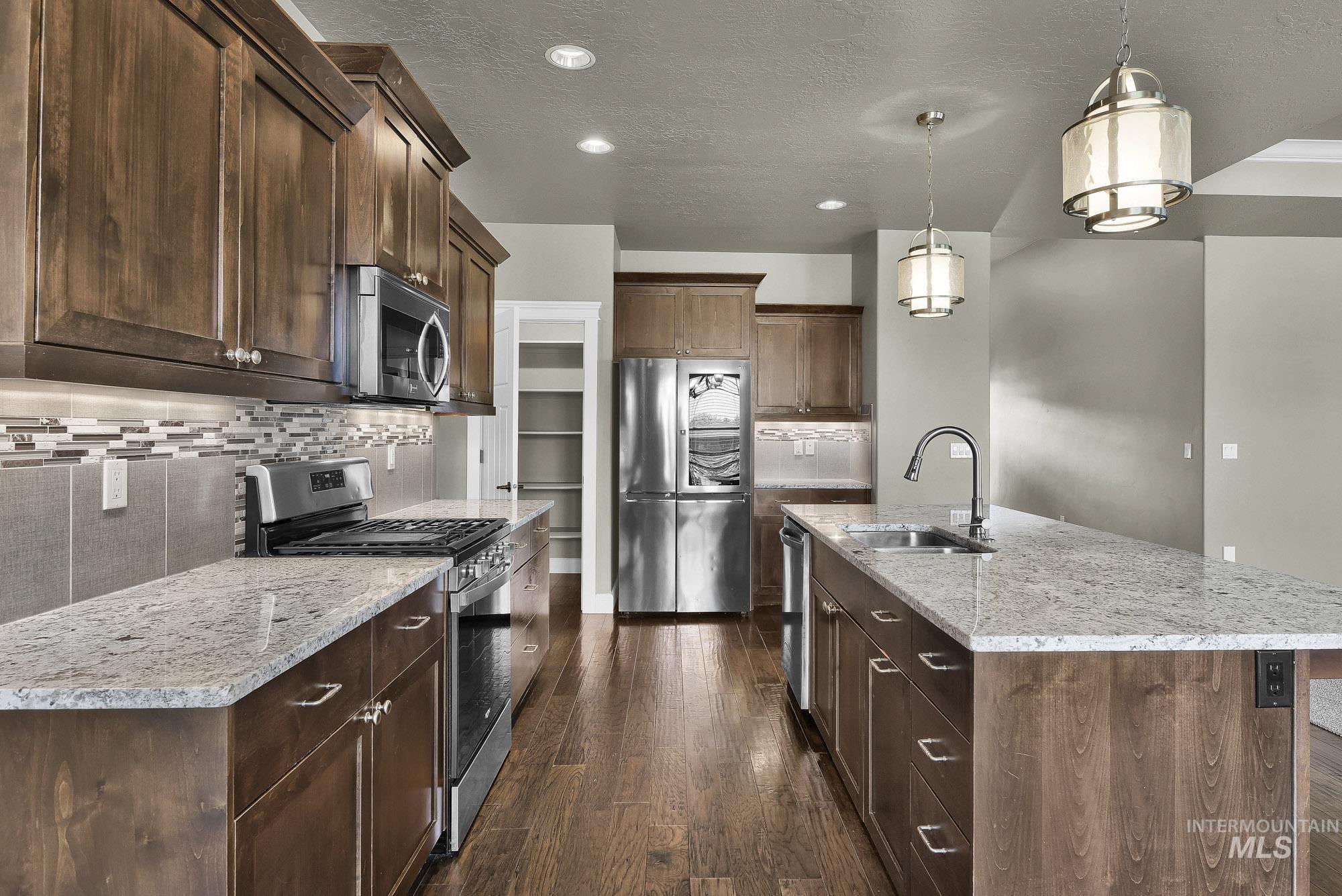 13470 S Stockbridge Way, Nampa, Idaho 83687, 4 Bedrooms, 2 Bathrooms, Residential For Sale, Price $575,000,MLS 98996878