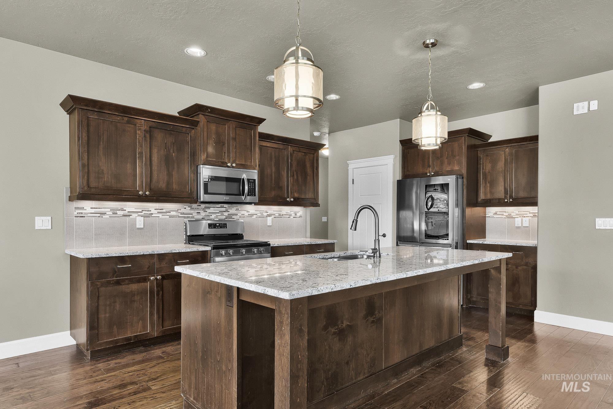 13470 S Stockbridge Way, Nampa, Idaho 83687, 4 Bedrooms, 2 Bathrooms, Residential For Sale, Price $575,000,MLS 98996878