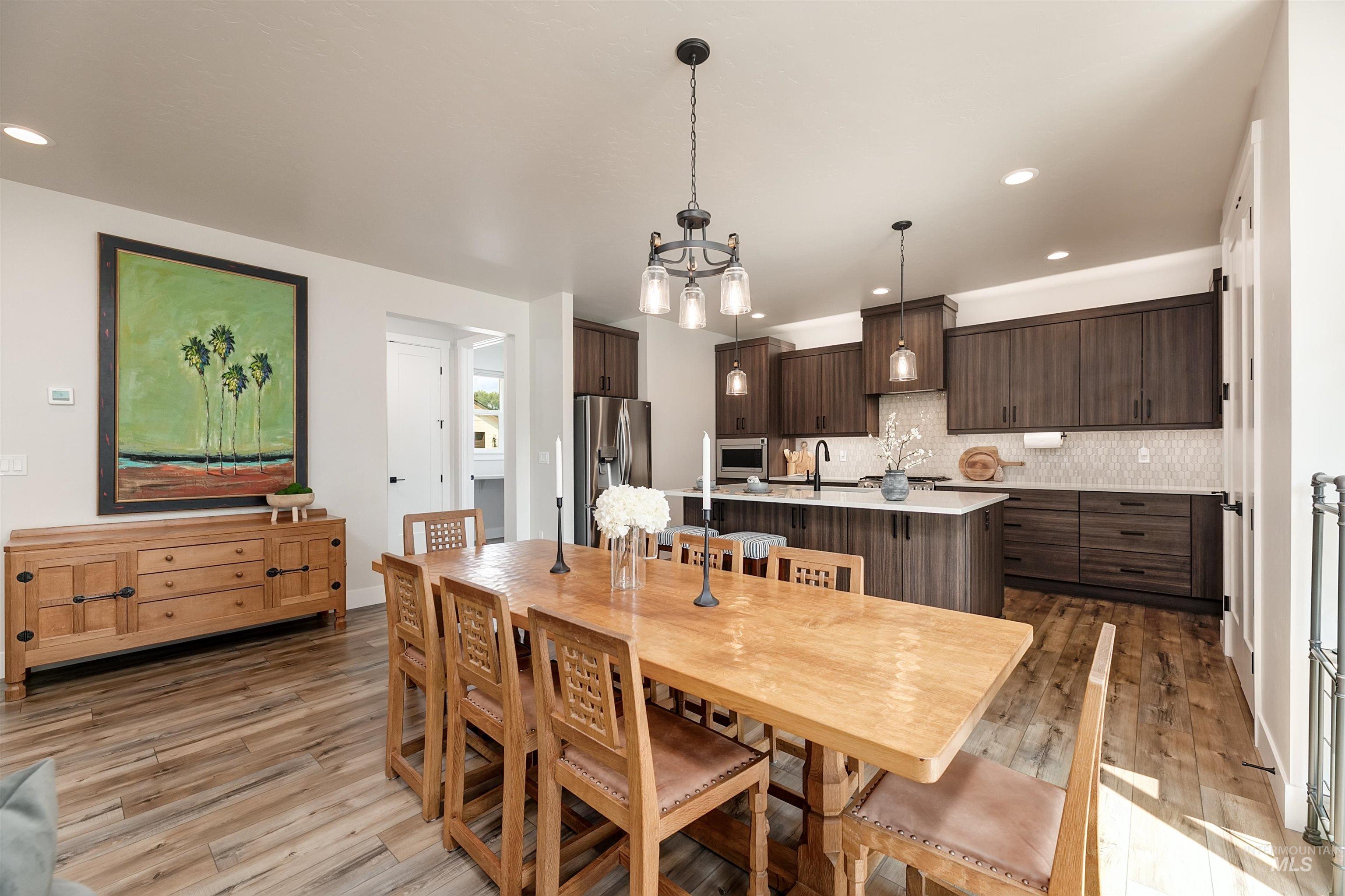 10386 W Shields Ave, Boise, Idaho 83714, 3 Bedrooms, 2.5 Bathrooms, Residential For Sale, Price $568,800,MLS 98996879