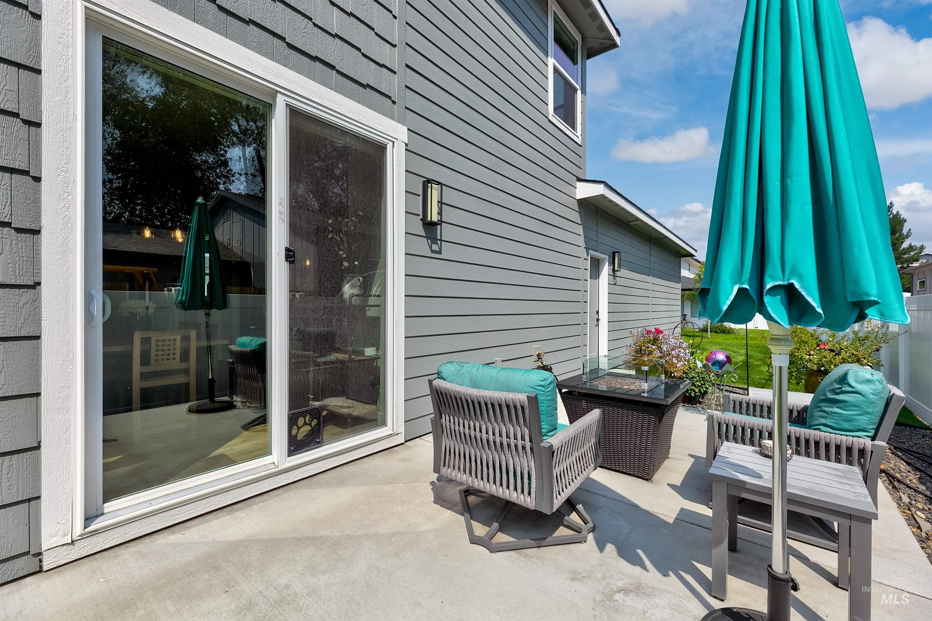 10386 W Shields Ave, Boise, Idaho 83714, 3 Bedrooms, 2.5 Bathrooms, Residential For Sale, Price $568,800,MLS 98996879