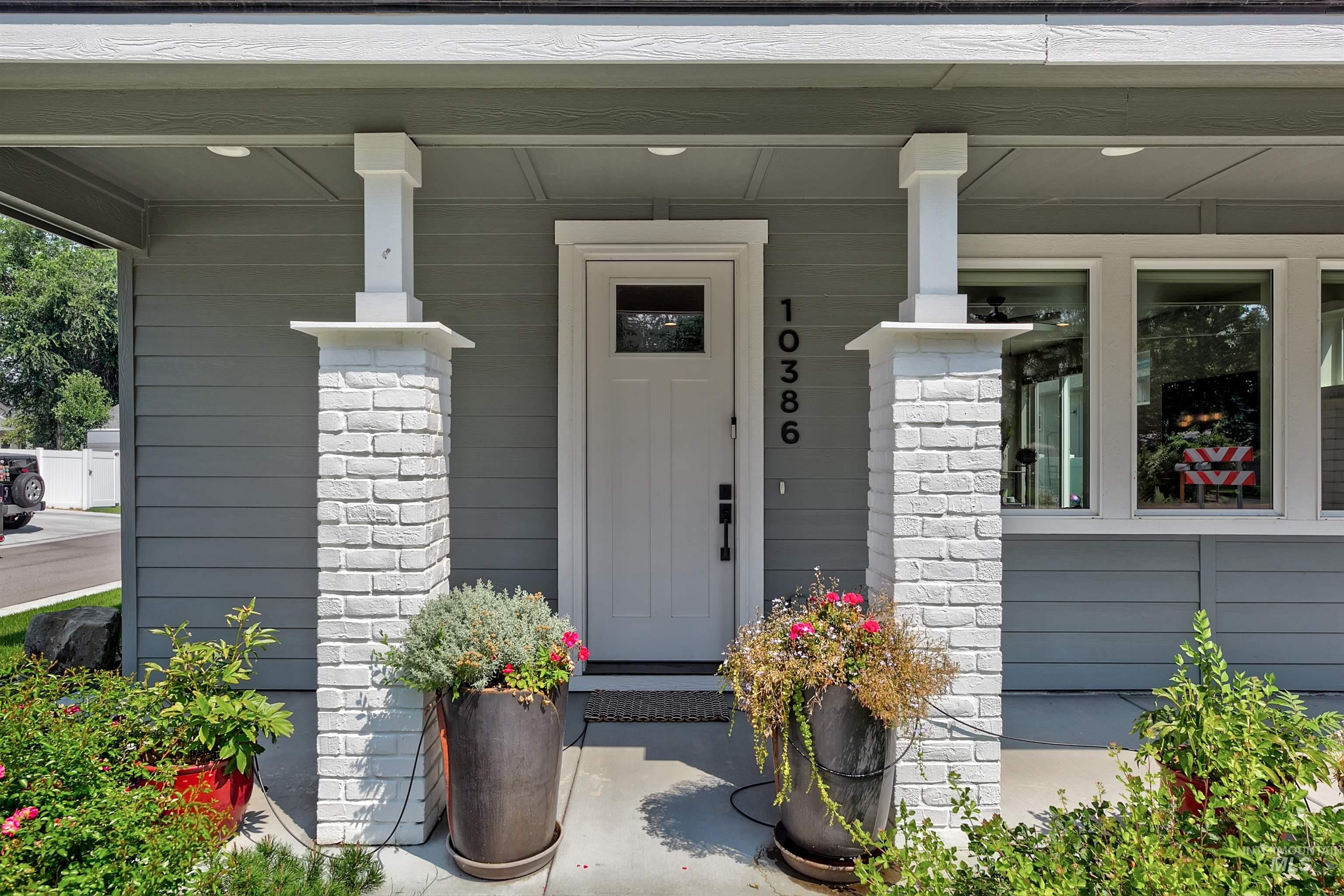 10386 W Shields Ave, Boise, Idaho 83714, 3 Bedrooms, 2.5 Bathrooms, Residential For Sale, Price $568,800,MLS 98996879