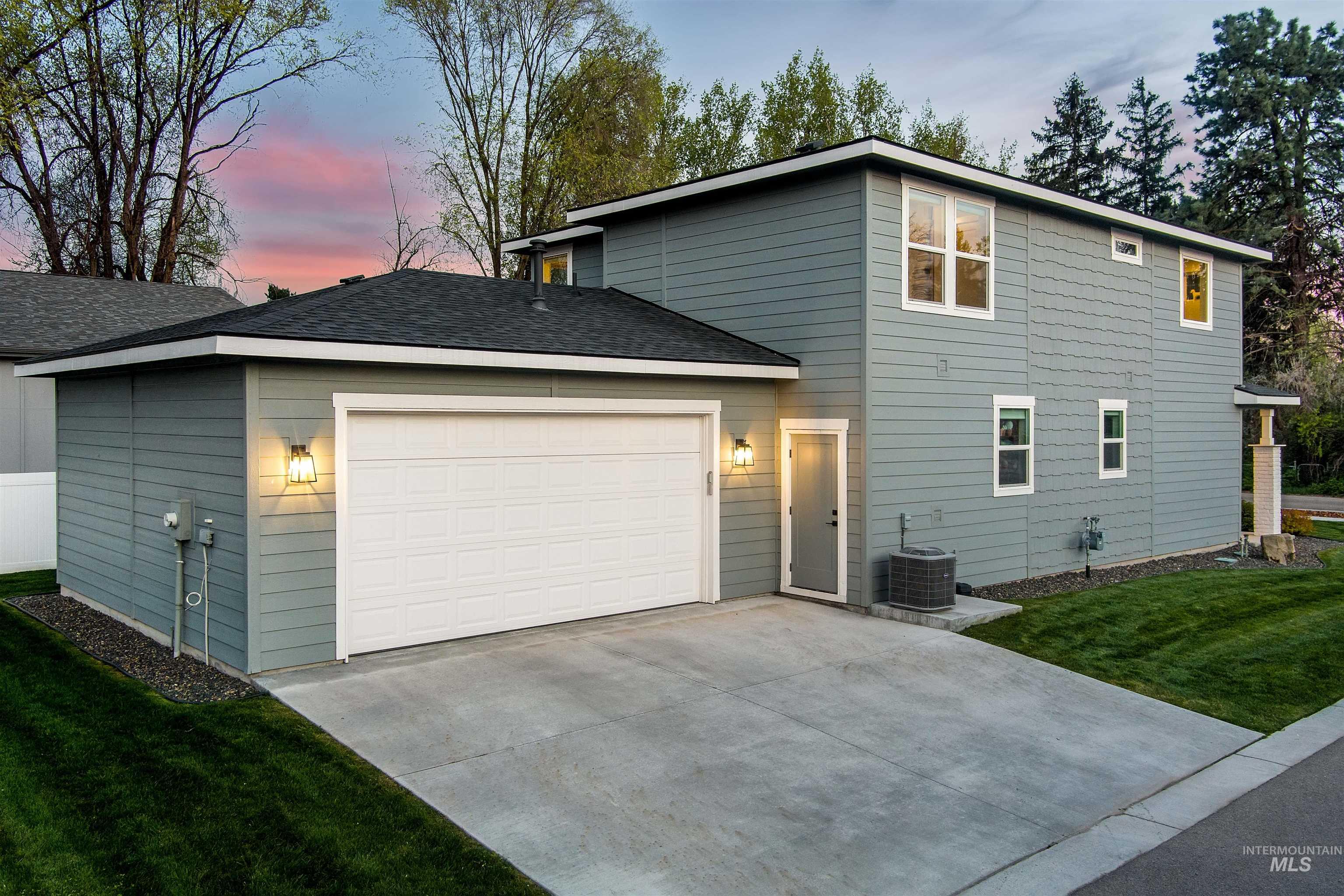10386 W Shields Ave, Boise, Idaho 83714, 3 Bedrooms, 2.5 Bathrooms, Residential For Sale, Price $568,800,MLS 98996879
