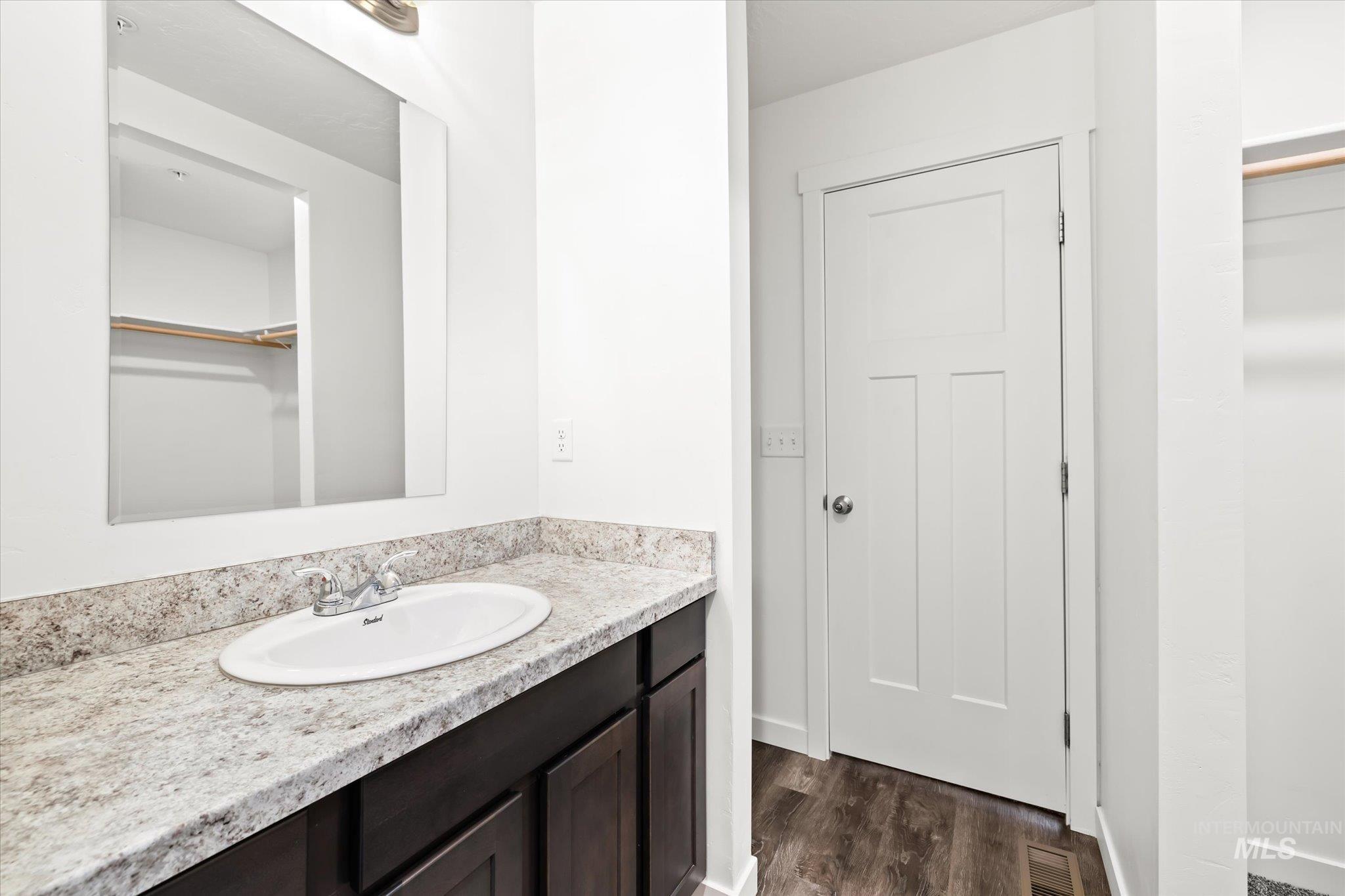 3710 N Centerpointe Way, Meridian, Idaho 83646, 2 Bedrooms, 2 Bathrooms, Residential Income For Sale, Price $1,250,000,MLS 98996880