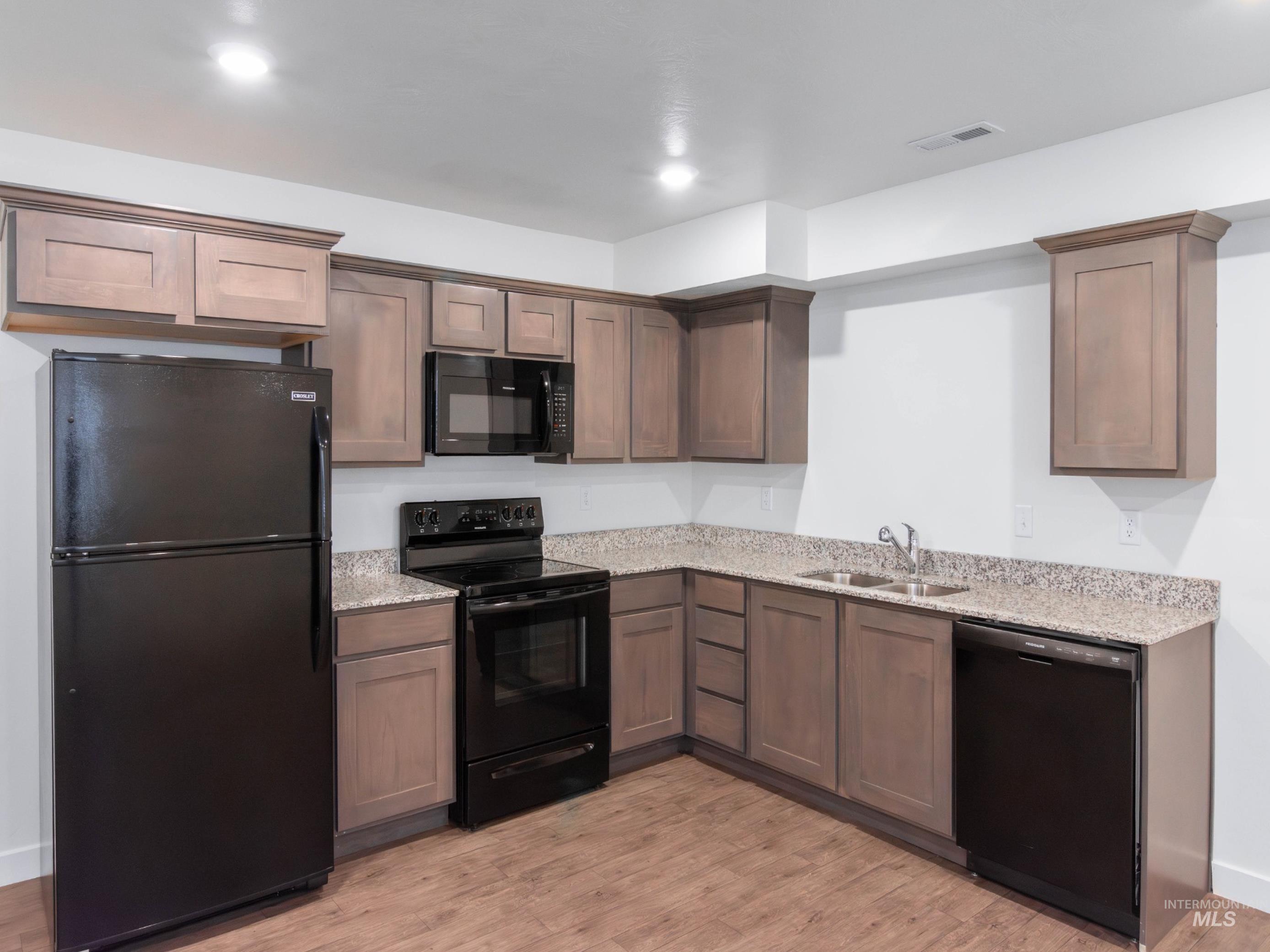 16845 N Seabright Lane, Nampa, Idaho 83687, 3 Bedrooms, 2 Bathrooms, Residential Income For Sale, Price $1,100,000,MLS 98996881