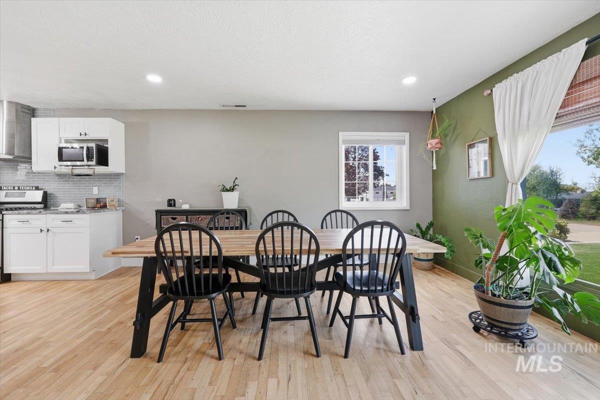 112 Albert St, Caldwell, Idaho 83605, 5 Bedrooms, 3 Bathrooms, Residential For Sale, Price $699,000, 98996883