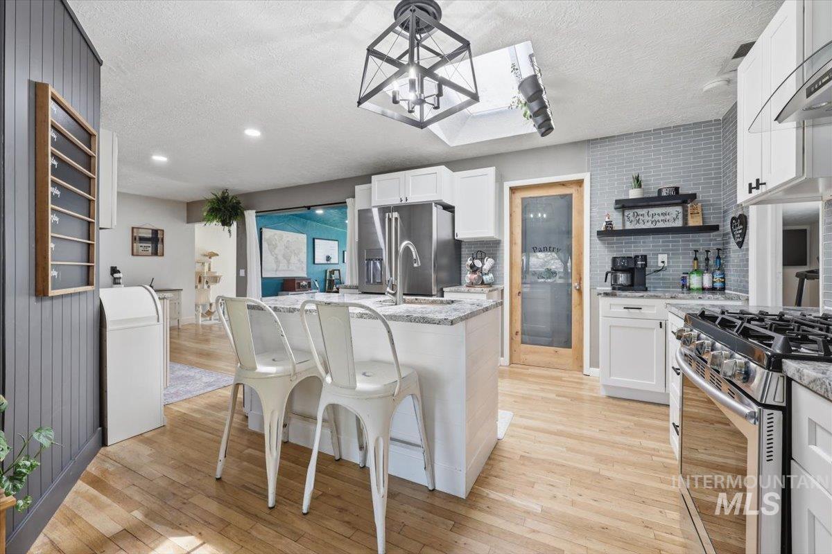 112 Albert St, Caldwell, Idaho 83605, 5 Bedrooms, 3 Bathrooms, Residential For Sale, Price $699,000, 98996883