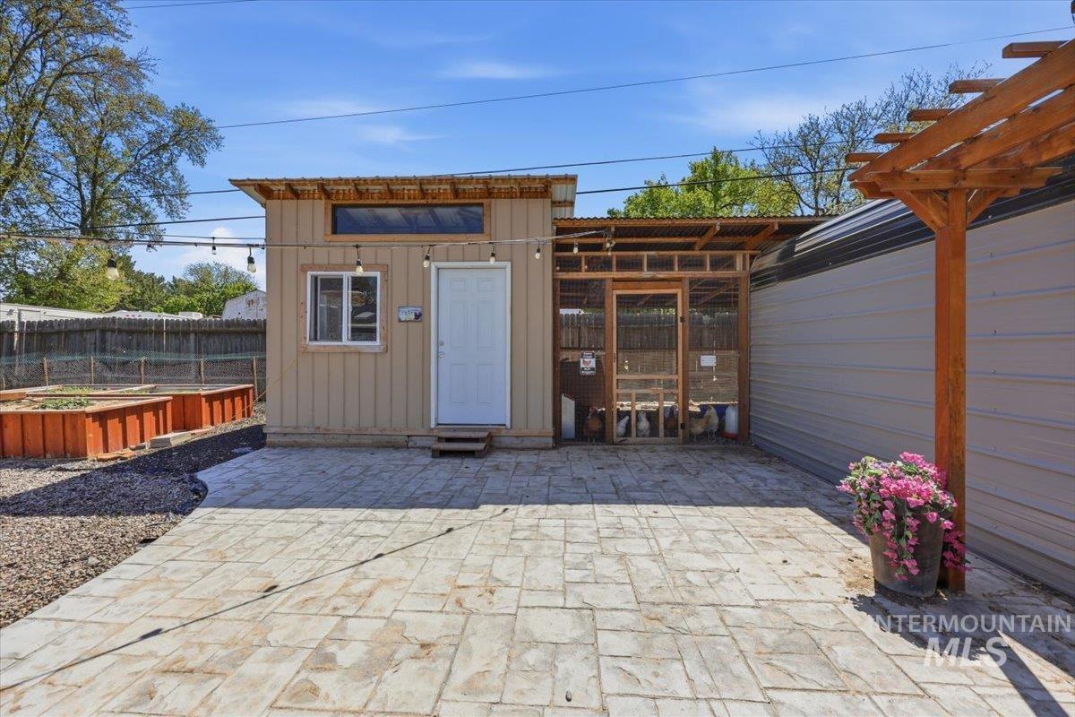 112 Albert St, Caldwell, Idaho 83605, 5 Bedrooms, 3 Bathrooms, Residential For Sale, Price $699,000, 98996883