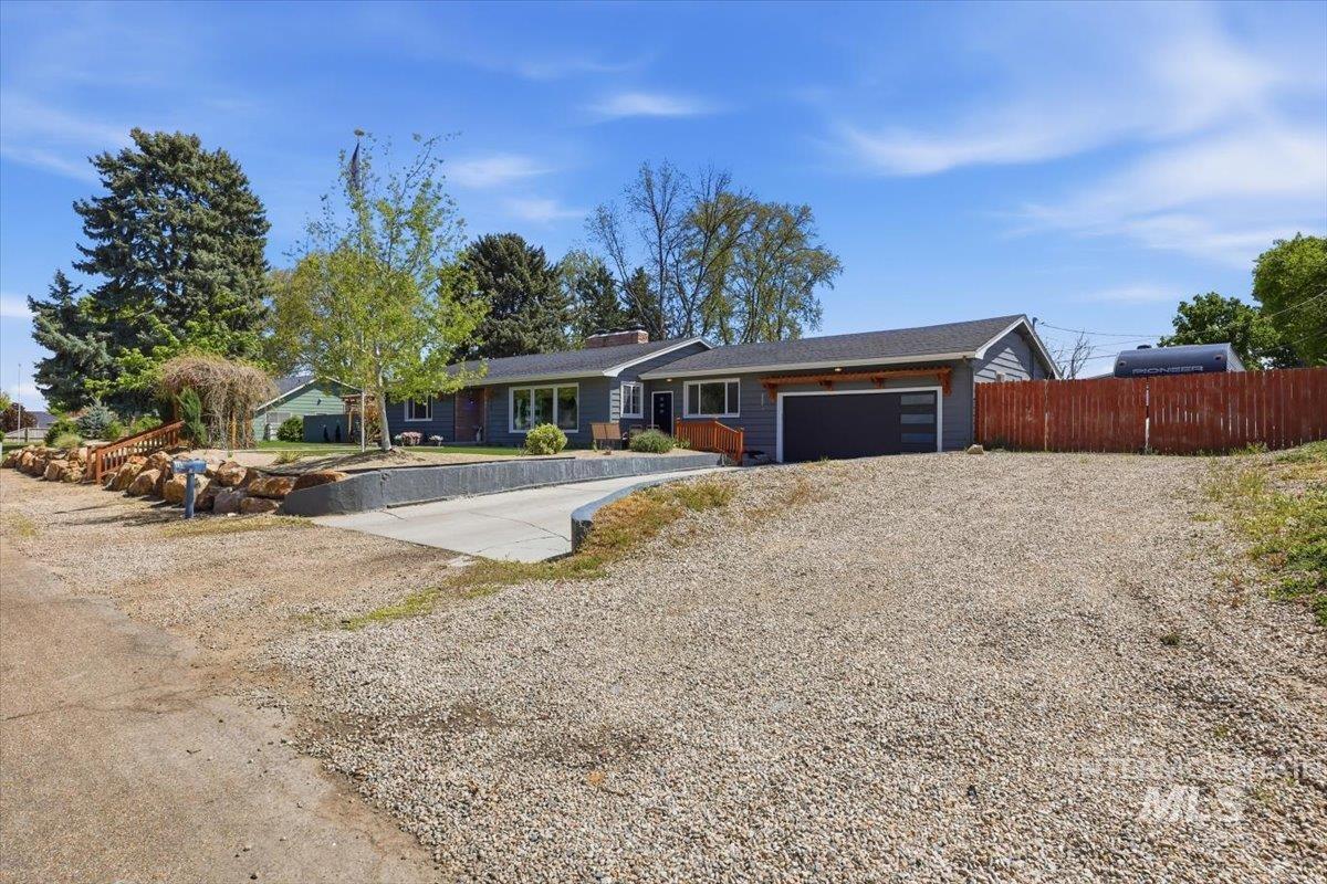 112 Albert St, Caldwell, Idaho 83605, 5 Bedrooms, 3 Bathrooms, Residential For Sale, Price $699,000, 98996883