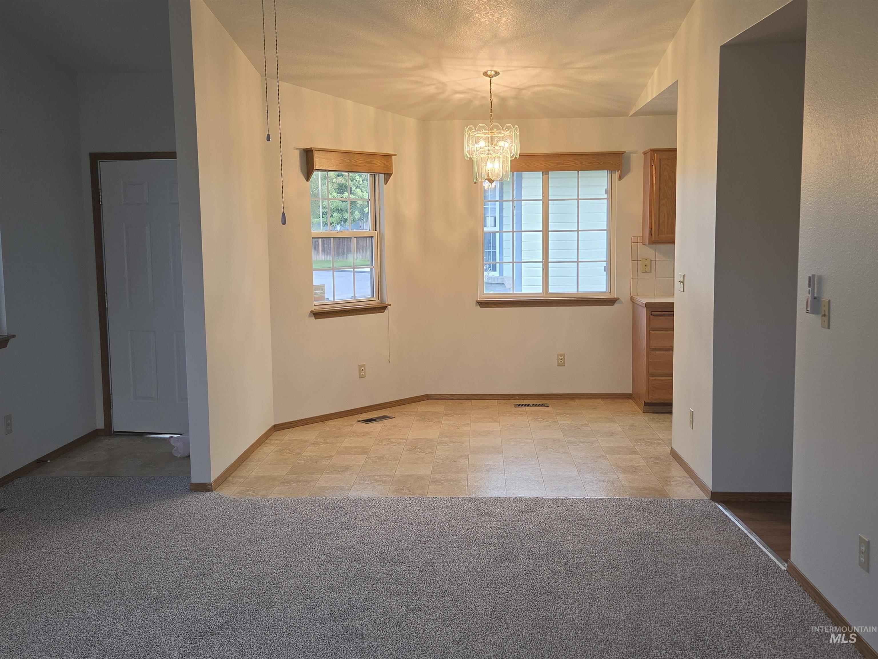 1100 Burnett, Nampa, Idaho 83651, 2 Bedrooms, 2 Bathrooms, Residential For Sale, Price $250,000,MLS 98996884