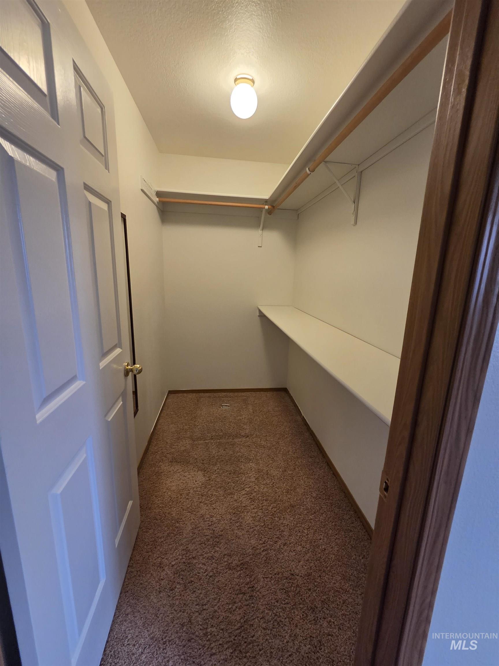 1100 Burnett, Nampa, Idaho 83651, 2 Bedrooms, 2 Bathrooms, Residential For Sale, Price $250,000,MLS 98996884