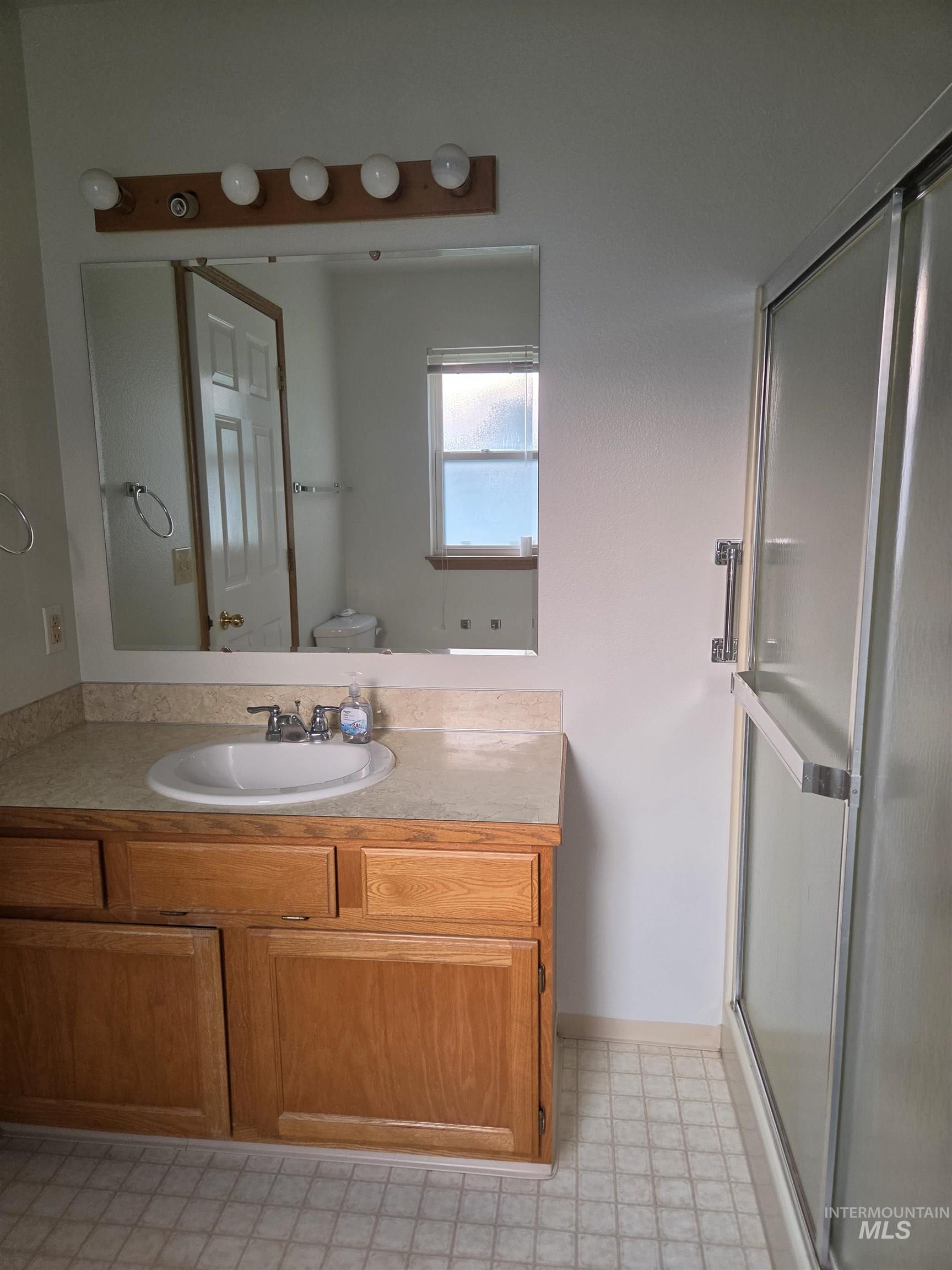 1100 Burnett, Nampa, Idaho 83651, 2 Bedrooms, 2 Bathrooms, Residential For Sale, Price $250,000,MLS 98996884