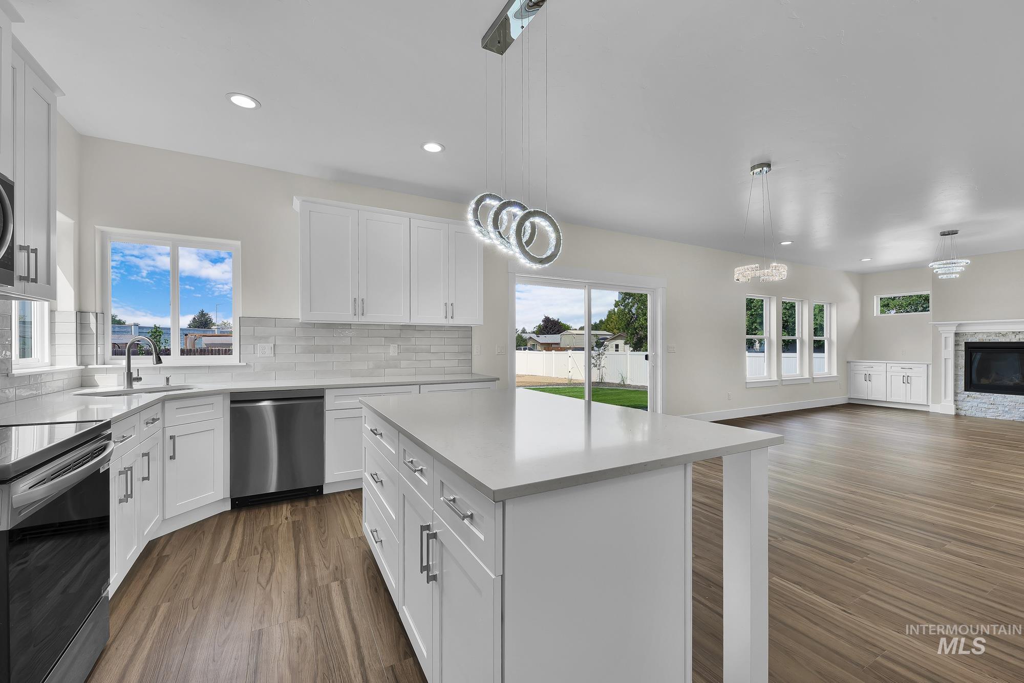 2207 S Janeen St, Boise, Idaho 83709, 4 Bedrooms, 2.5 Bathrooms, Residential For Sale, Price $849,900, 98996887