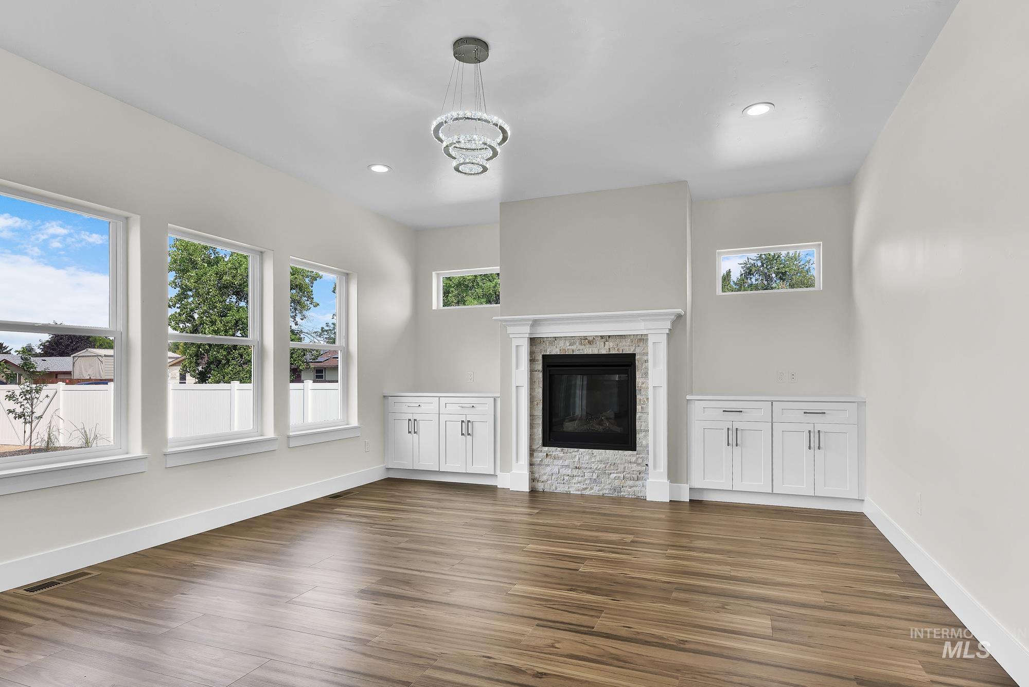 2207 S Janeen St, Boise, Idaho 83709, 4 Bedrooms, 2.5 Bathrooms, Residential For Sale, Price $849,900, 98996887