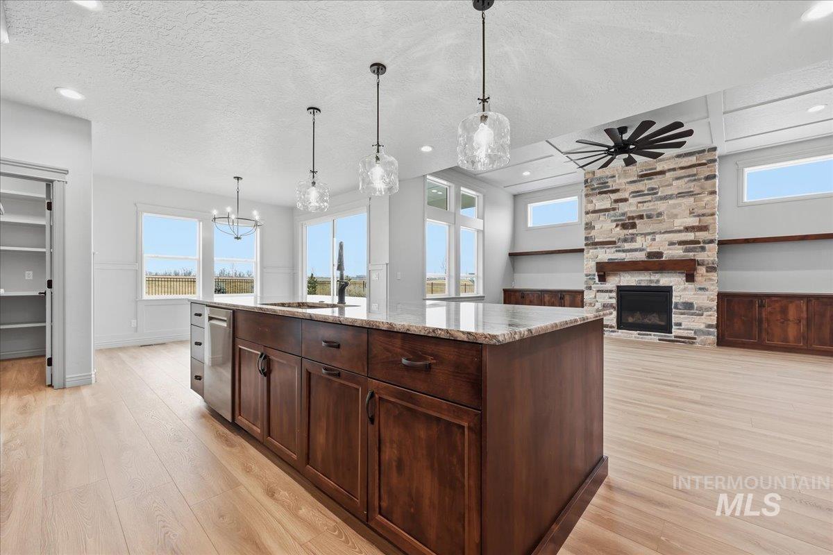 7800 W Flathead Lake St, Eagle, Idaho 83616, 4 Bedrooms, 2.5 Bathrooms, Residential For Sale, Price $897,900, 98996889