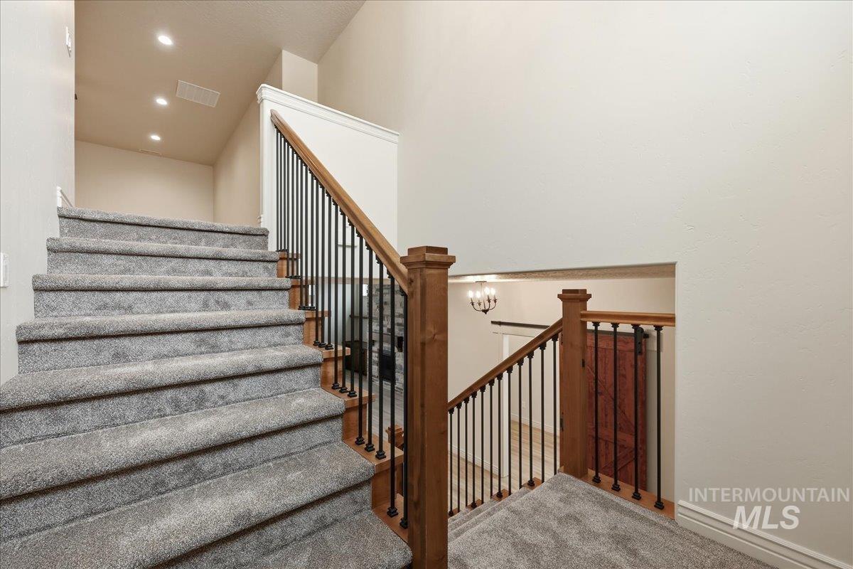 7800 W Flathead Lake St, Eagle, Idaho 83616, 4 Bedrooms, 2.5 Bathrooms, Residential For Sale, Price $897,900, 98996889
