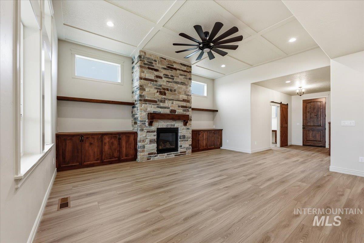 7800 W Flathead Lake St, Eagle, Idaho 83616, 4 Bedrooms, 2.5 Bathrooms, Residential For Sale, Price $897,900, 98996889