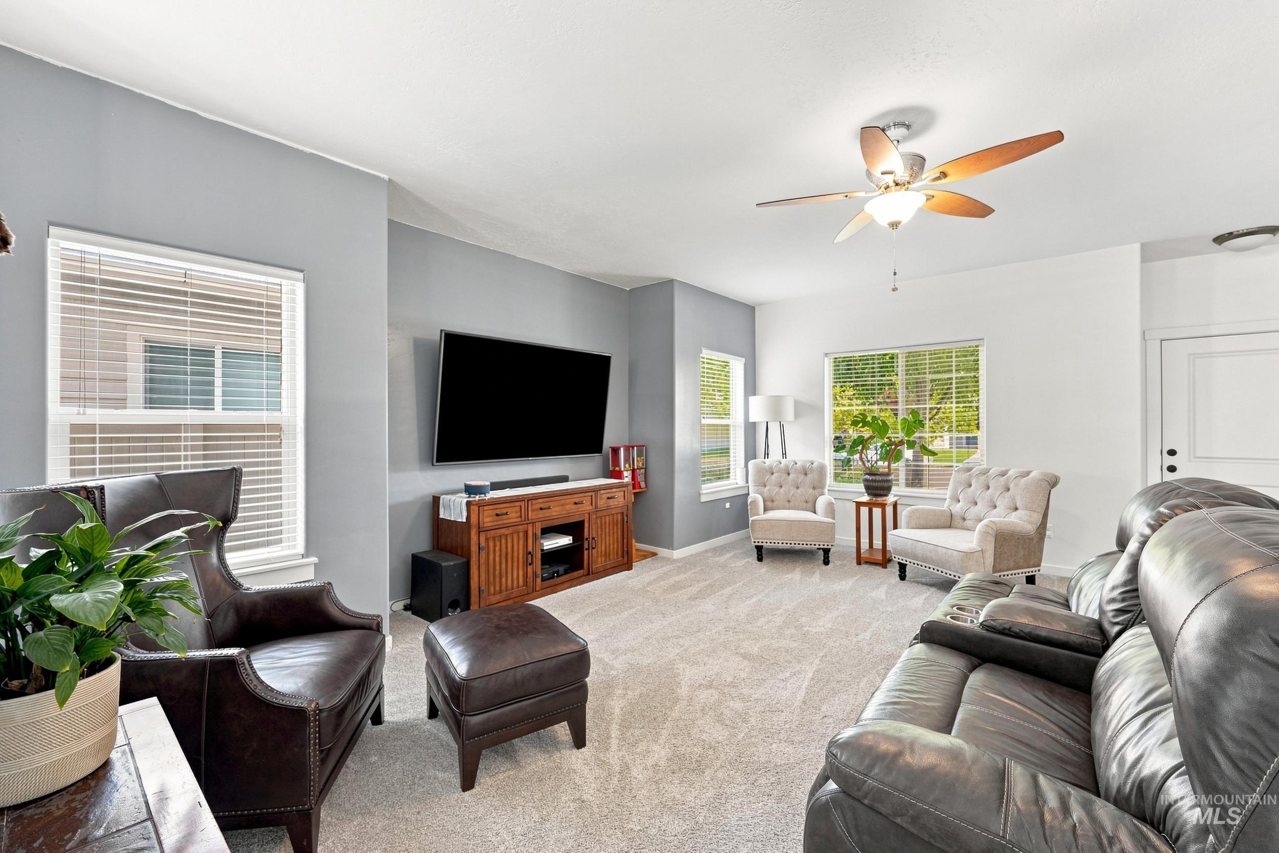 725 E Ionia Dr, Meridian, Idaho 83642, 5 Bedrooms, 2.5 Bathrooms, Residential For Sale, Price $614,900, 98996890