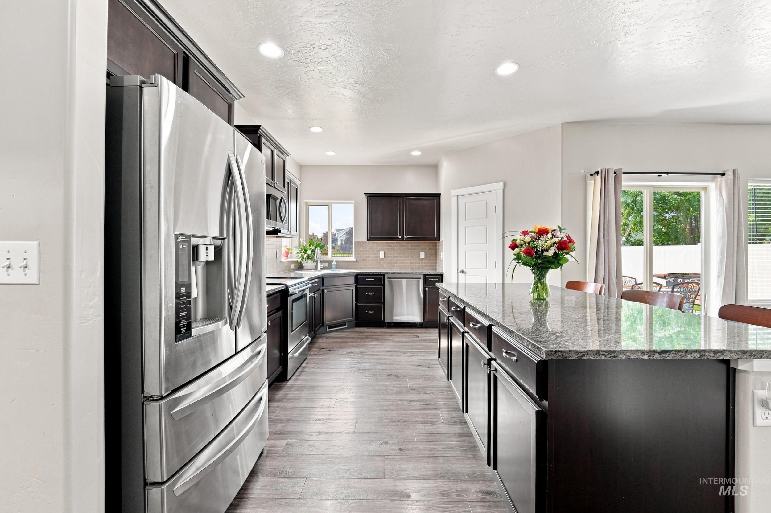 725 E Ionia Dr, Meridian, Idaho 83642, 5 Bedrooms, 2.5 Bathrooms, Residential For Sale, Price $614,900, 98996890