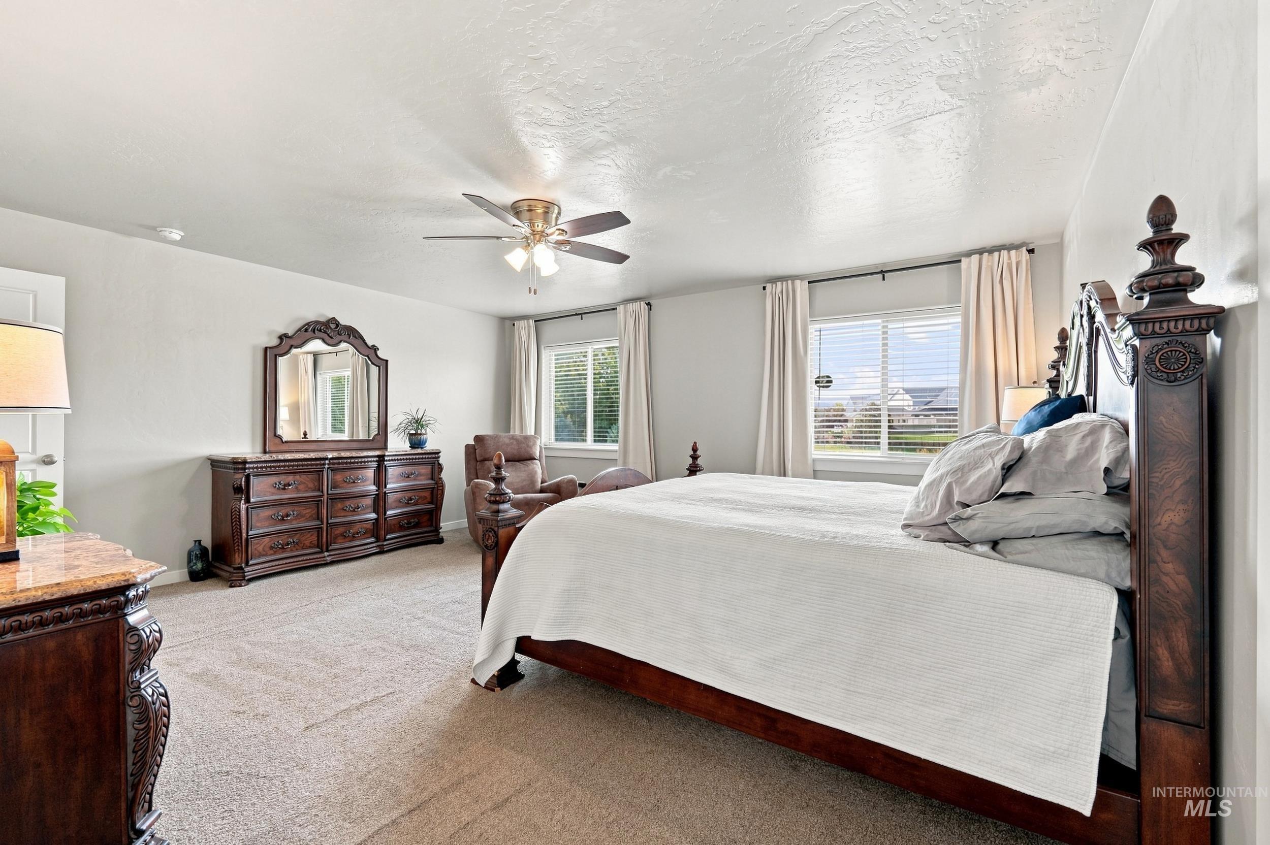 725 E Ionia Dr, Meridian, Idaho 83642, 5 Bedrooms, 2.5 Bathrooms, Residential For Sale, Price $614,900, 98996890
