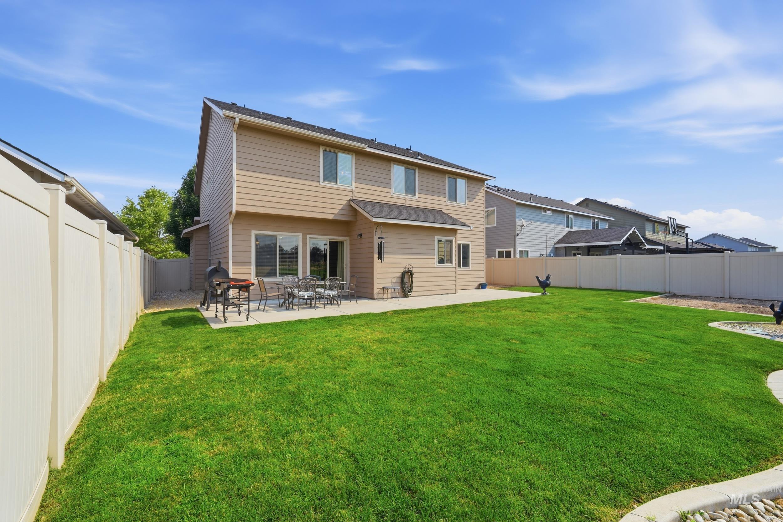 725 E Ionia Dr, Meridian, Idaho 83642, 5 Bedrooms, 2.5 Bathrooms, Residential For Sale, Price $614,900, 98996890