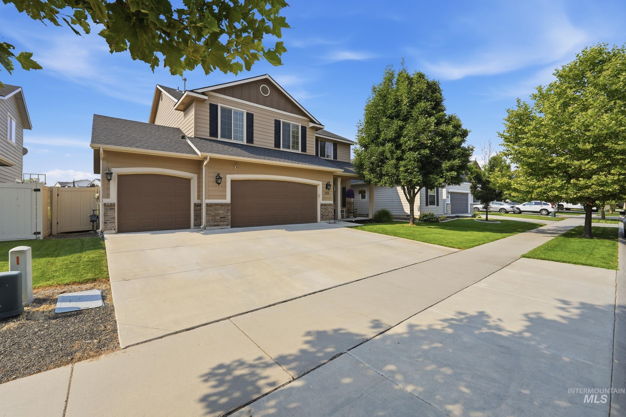 725 E Ionia Dr, Meridian, Idaho 83642, 5 Bedrooms, 2.5 Bathrooms, Residential For Sale, Price $614,900, 98996890
