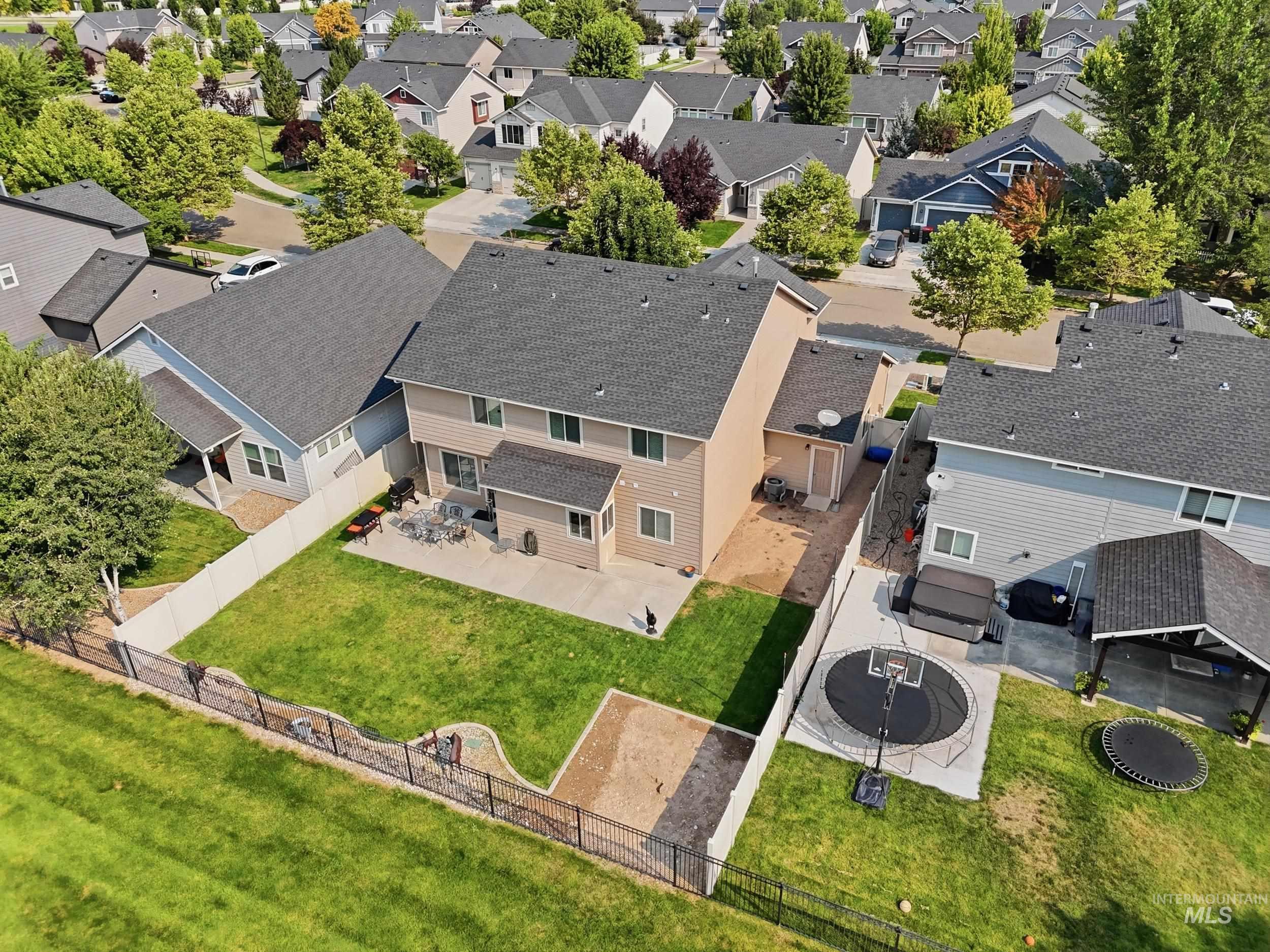 725 E Ionia Dr, Meridian, Idaho 83642, 5 Bedrooms, 2.5 Bathrooms, Residential For Sale, Price $614,900, 98996890