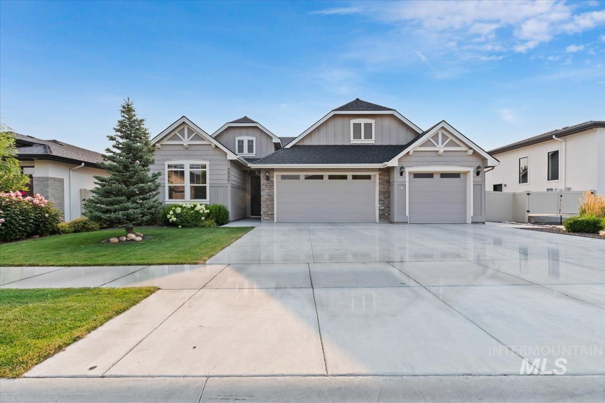 3900 S Lone Pine Ave, Meridian, Idaho 83642, 3 Bedrooms, 2 Bathrooms, Residential For Sale, Price $695,000,MLS 98996891