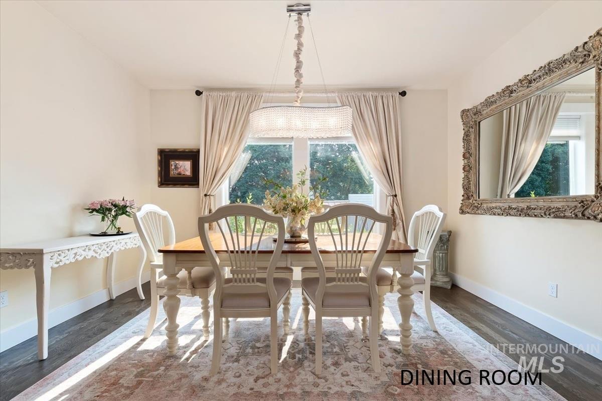 3900 S Lone Pine Ave, Meridian, Idaho 83642, 3 Bedrooms, 2 Bathrooms, Residential For Sale, Price $695,000,MLS 98996891