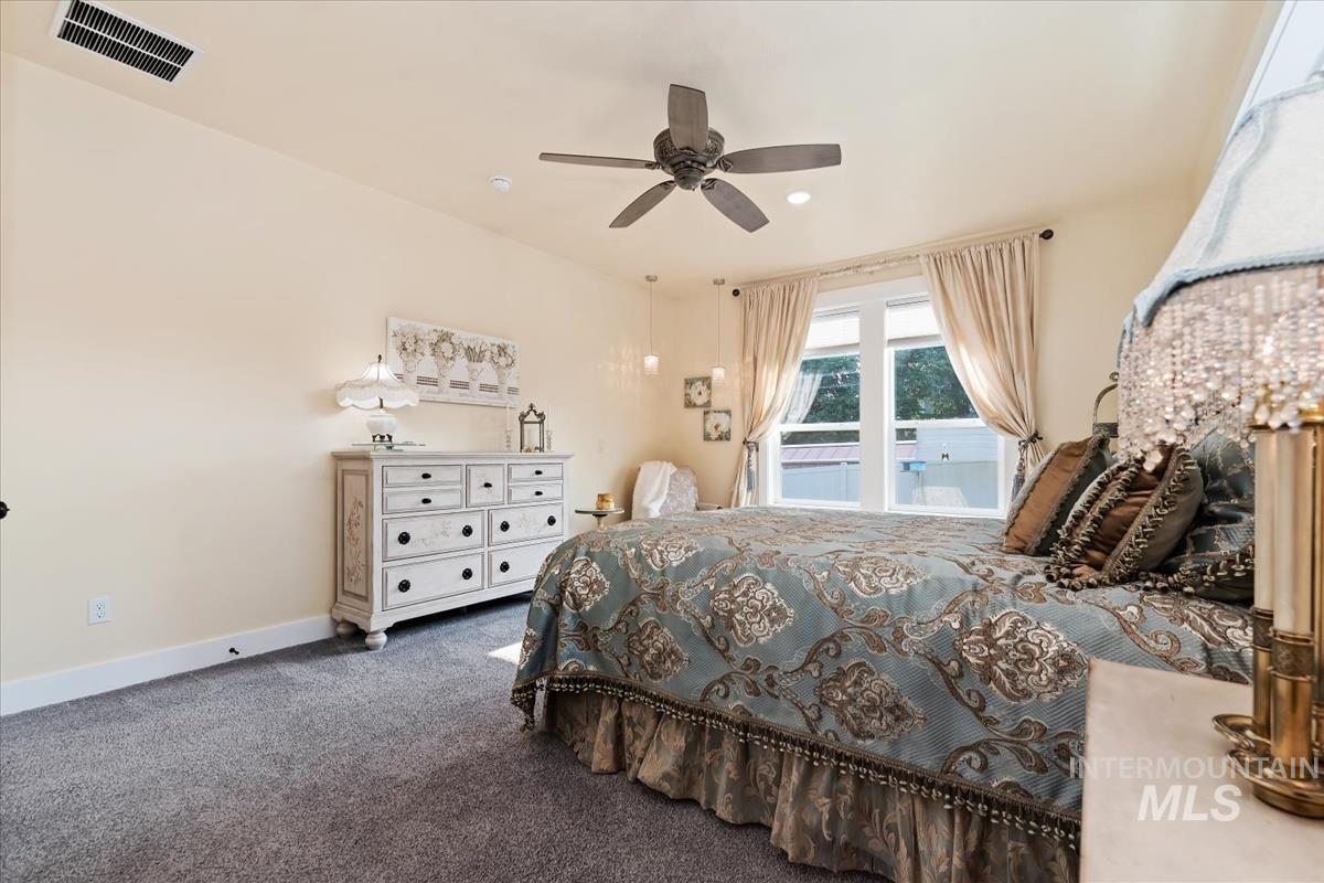 3900 S Lone Pine Ave, Meridian, Idaho 83642, 3 Bedrooms, 2 Bathrooms, Residential For Sale, Price $695,000,MLS 98996891
