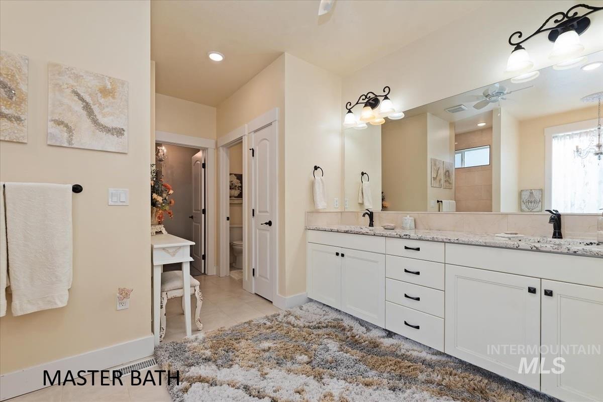 3900 S Lone Pine Ave, Meridian, Idaho 83642, 3 Bedrooms, 2 Bathrooms, Residential For Sale, Price $695,000,MLS 98996891