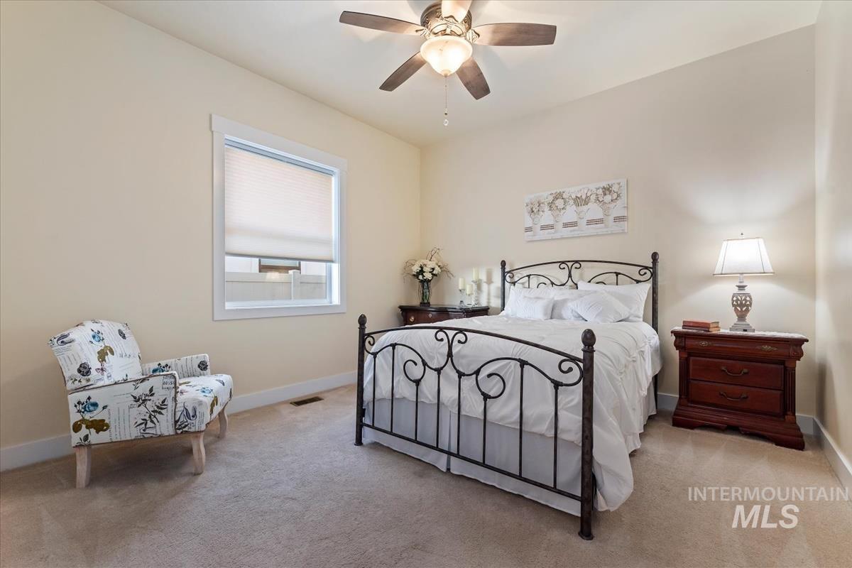 3900 S Lone Pine Ave, Meridian, Idaho 83642, 3 Bedrooms, 2 Bathrooms, Residential For Sale, Price $695,000,MLS 98996891