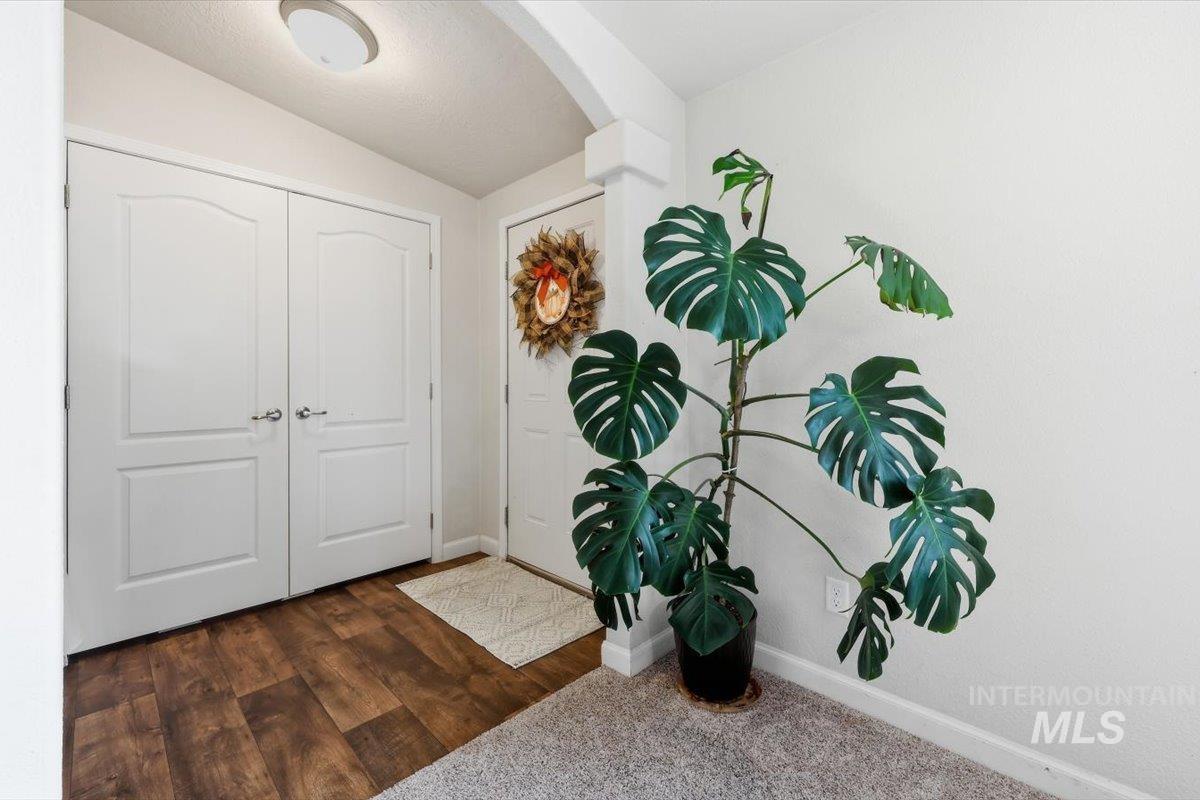 23095 Centerpoint Rd, Caldwell, Idaho 83607, 3 Bedrooms, 2 Bathrooms, Residential For Sale, Price $279,900, 98996893